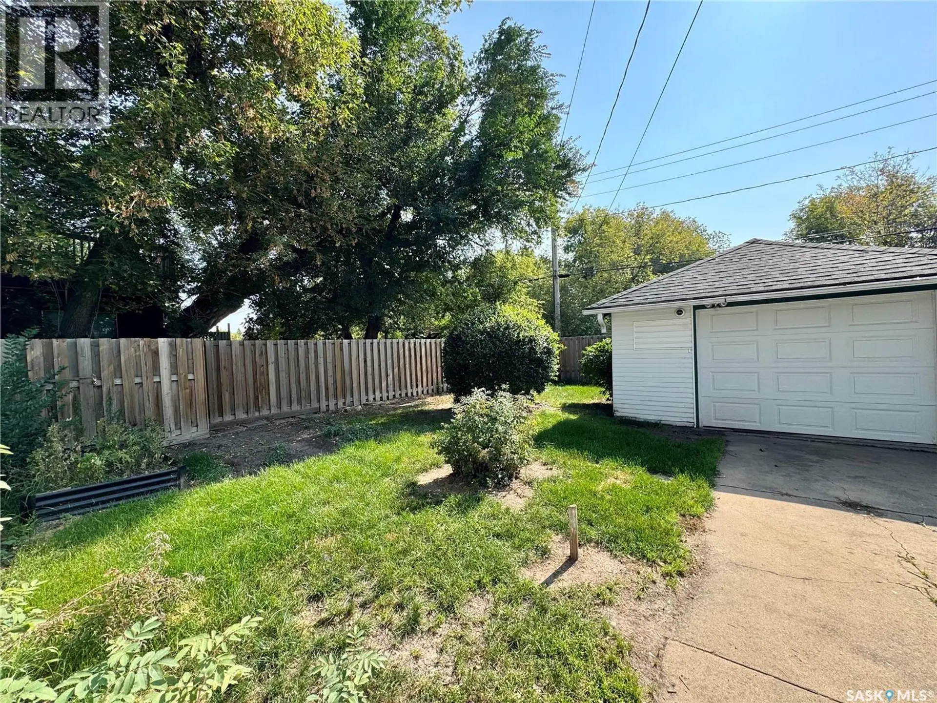 119 22ND STREET E - Image 16