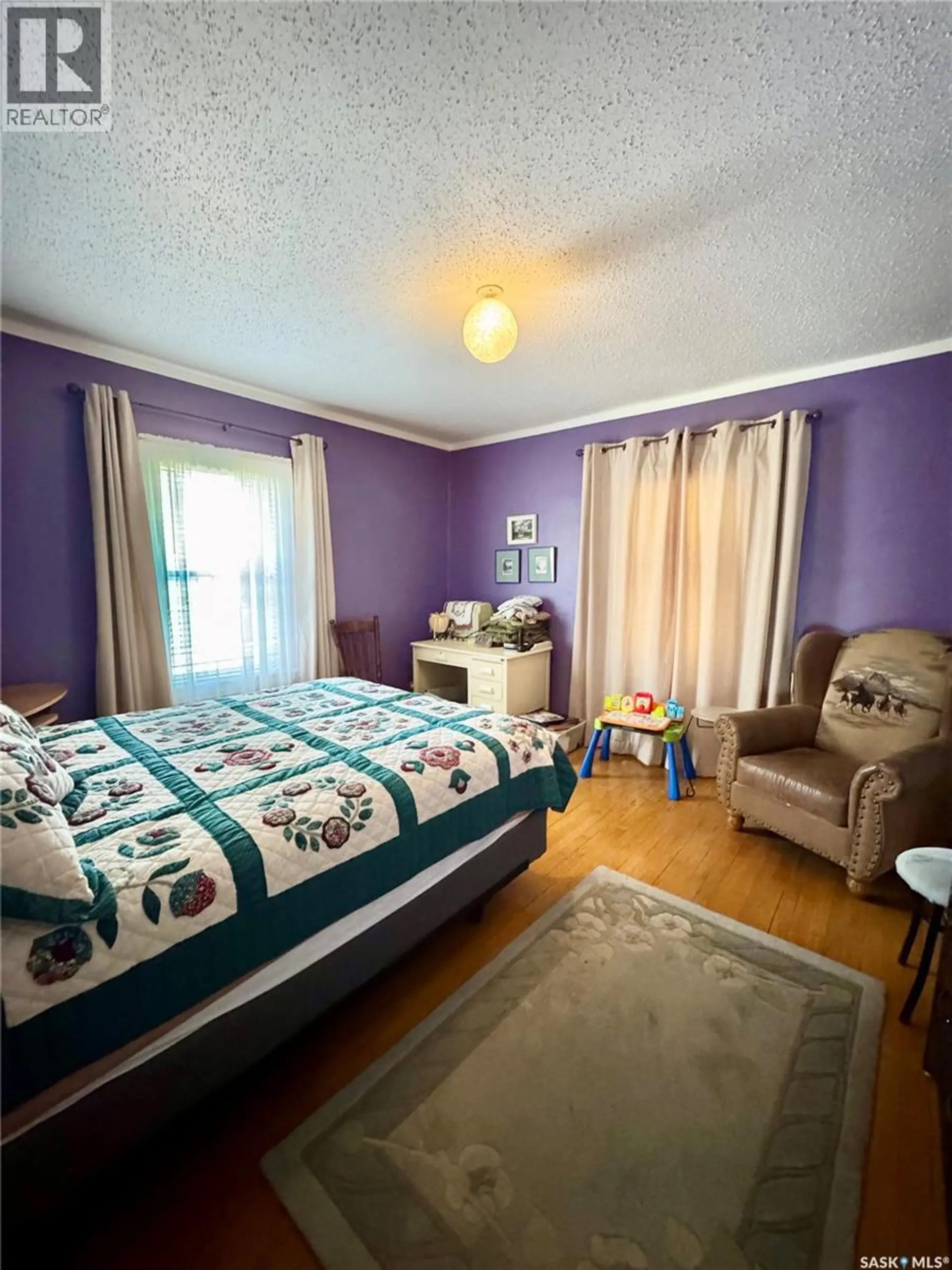 119 22ND STREET E - Image 7