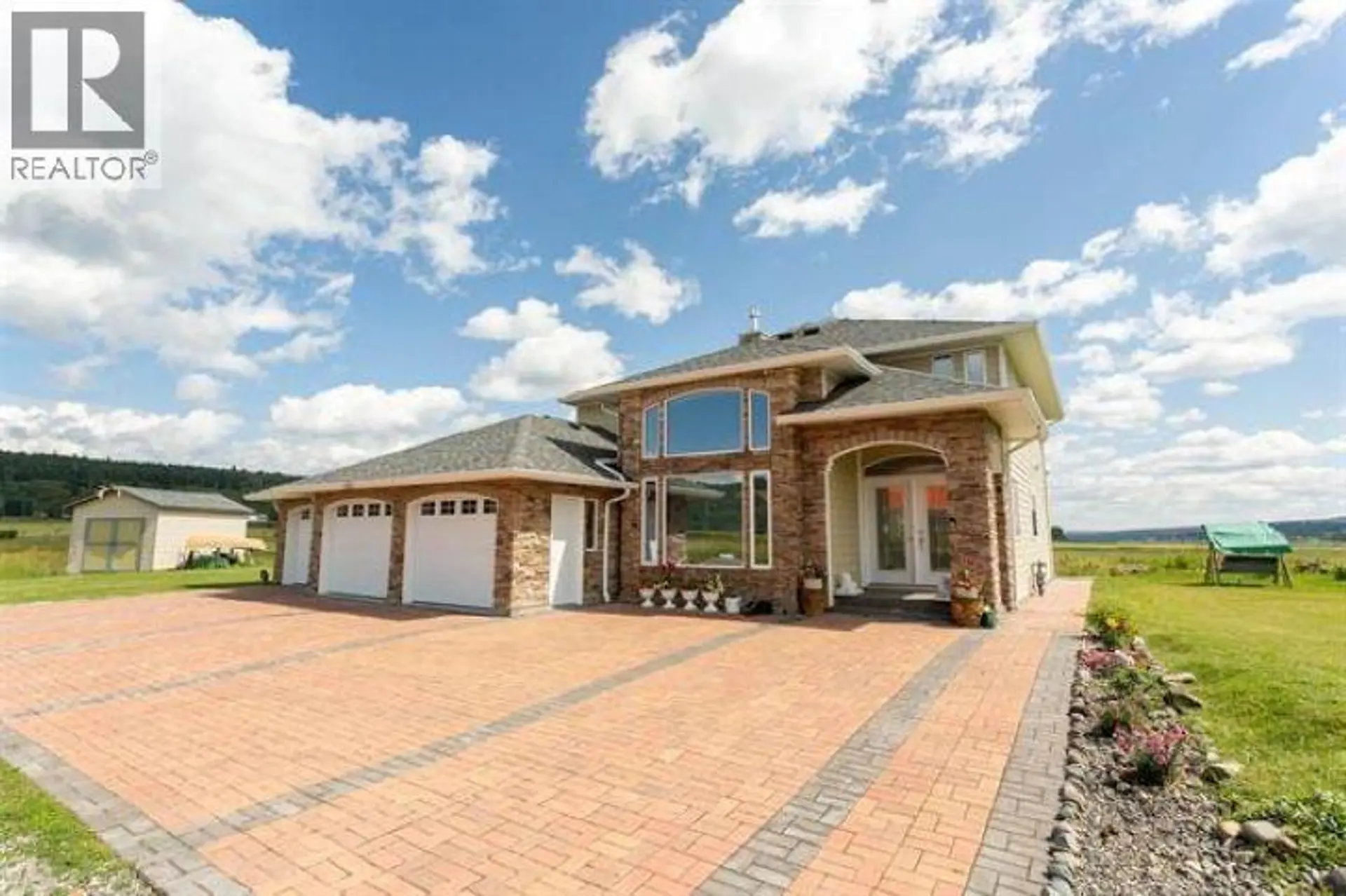 Property at 6013 HORSE LAKE ROAD, 100 Mile House, BC