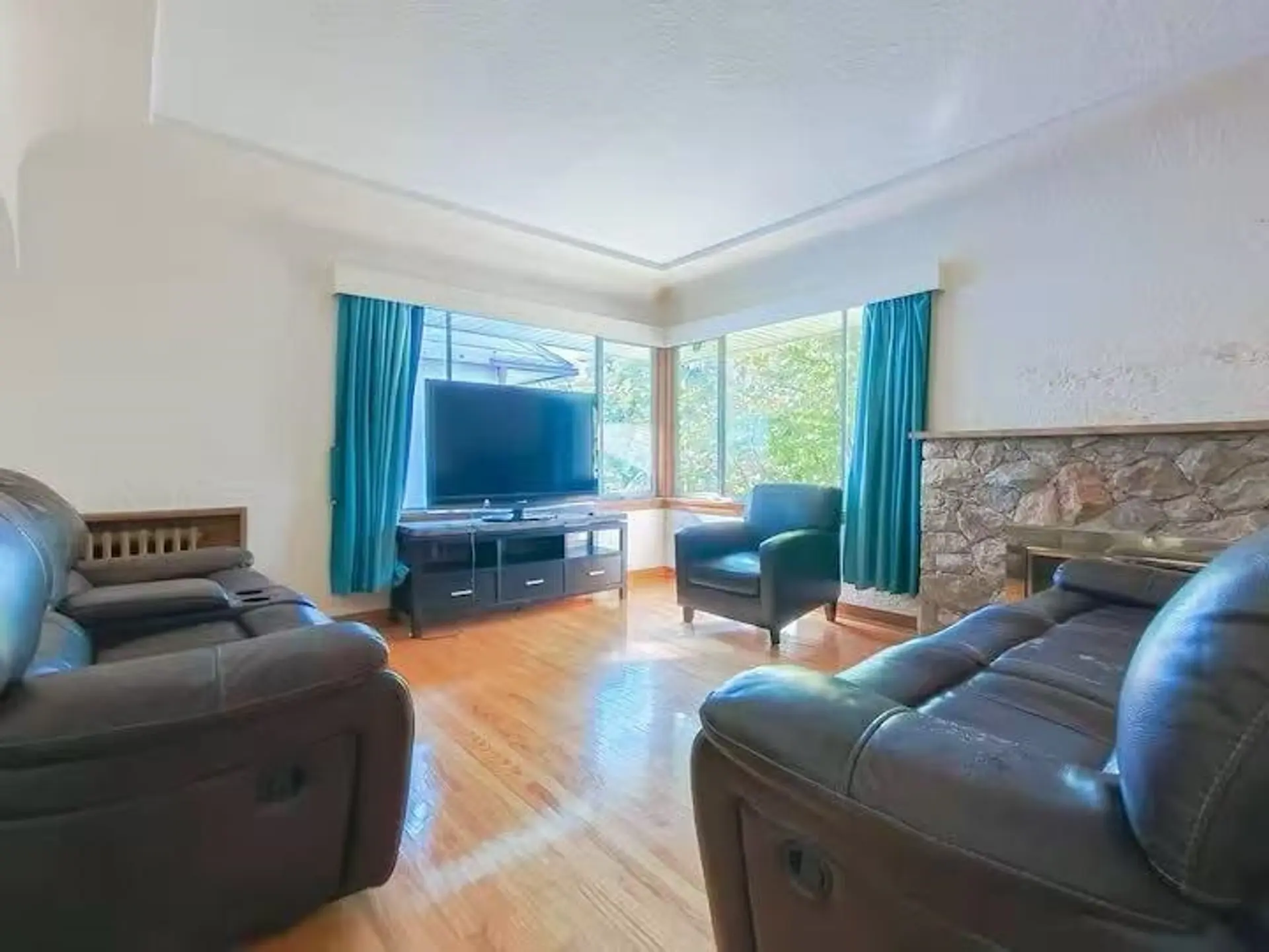 2134 W 53rd Avenue - Image 2
