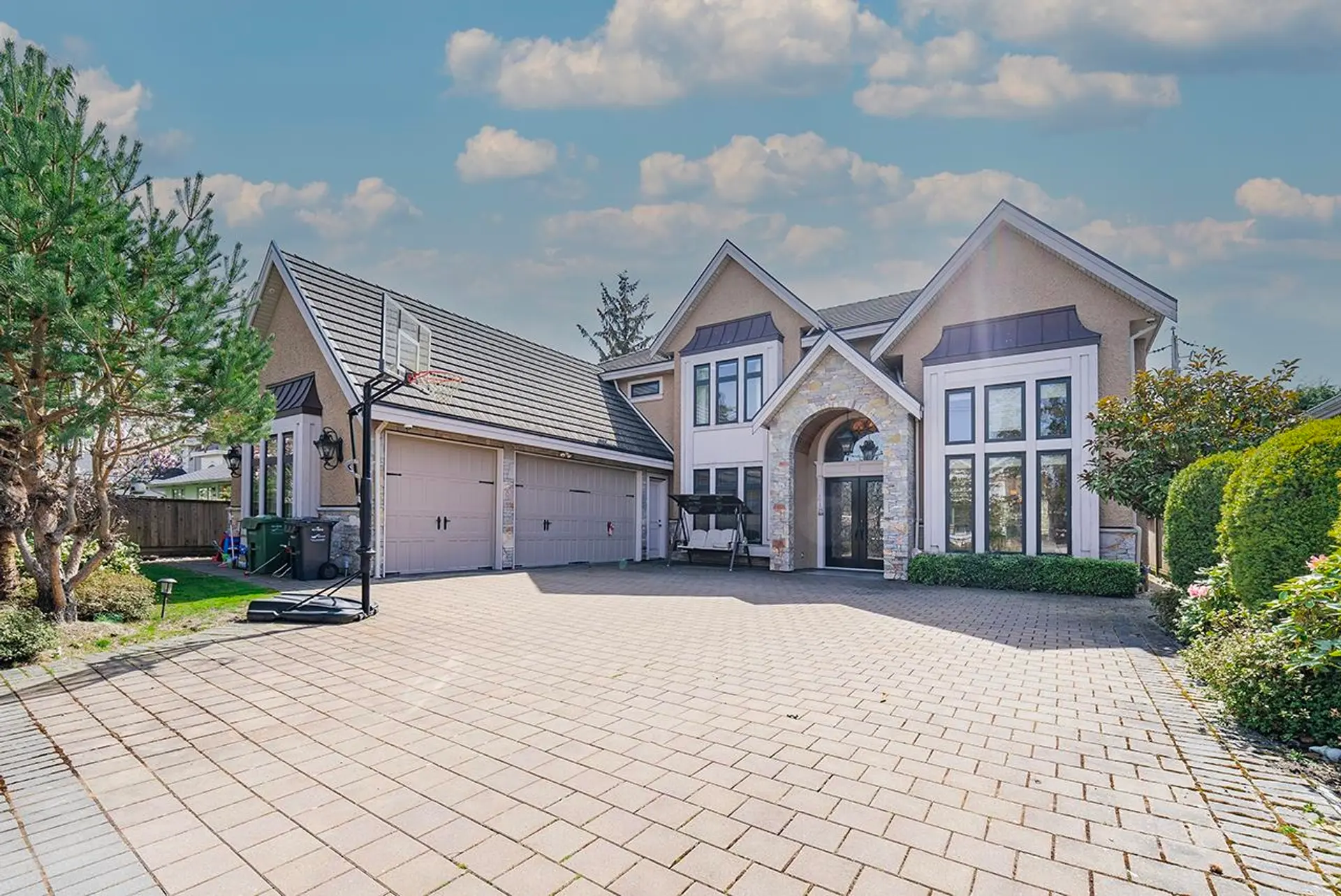 Property at 3388 Newmore Avenue, Richmond, BC