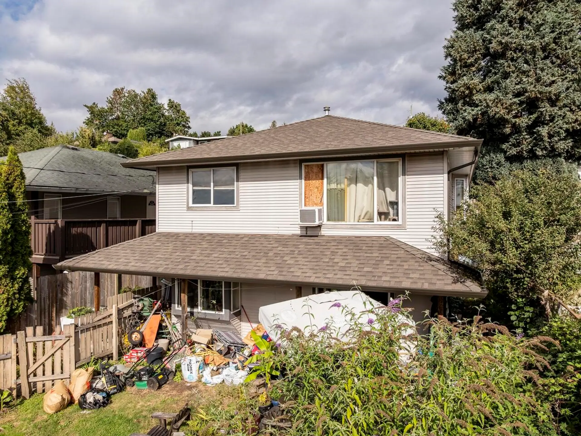 Property at 33369 3rd Avenue, Mission, BC