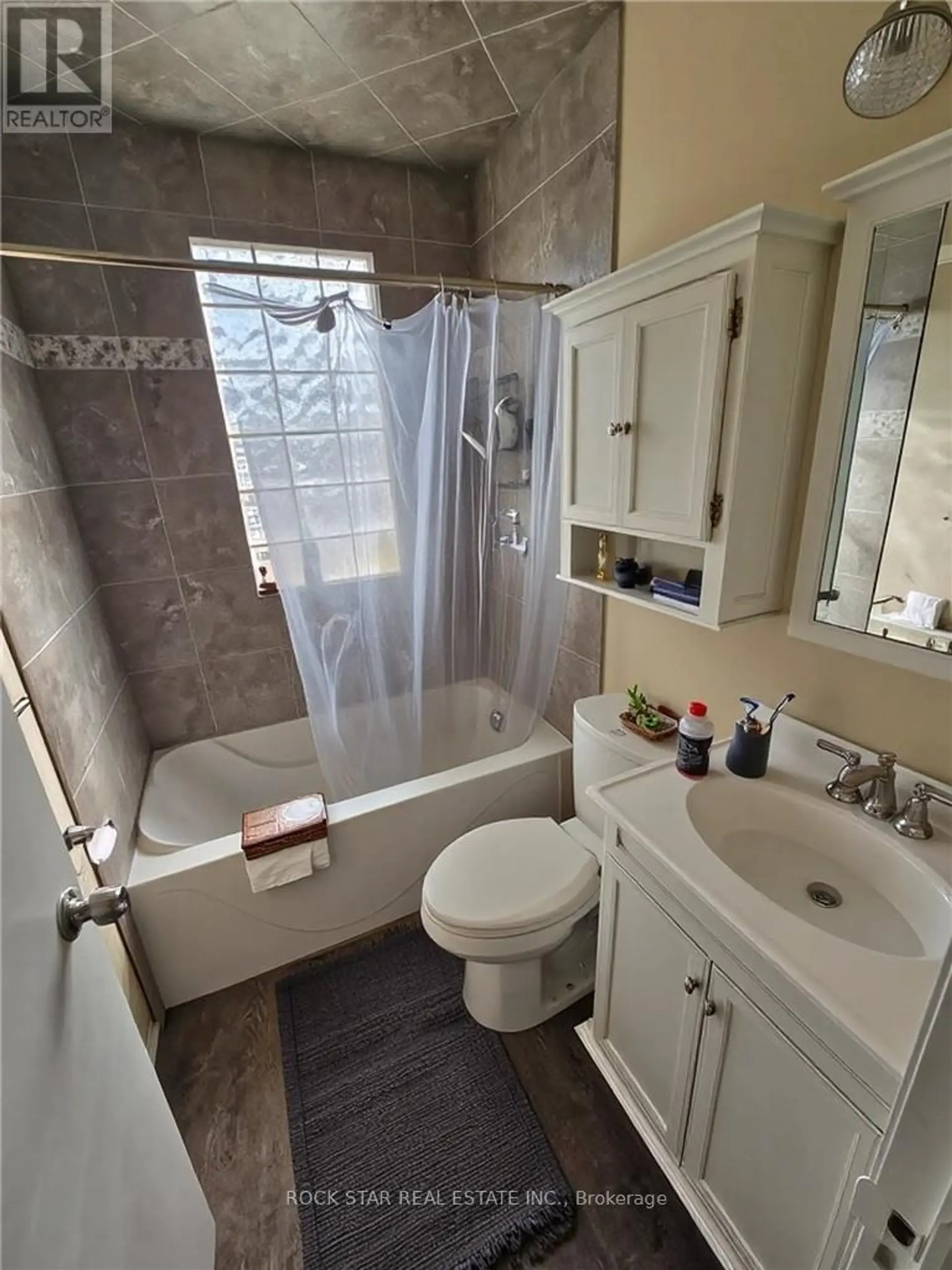 77 BLACKFRIARS STREET - Image 6
