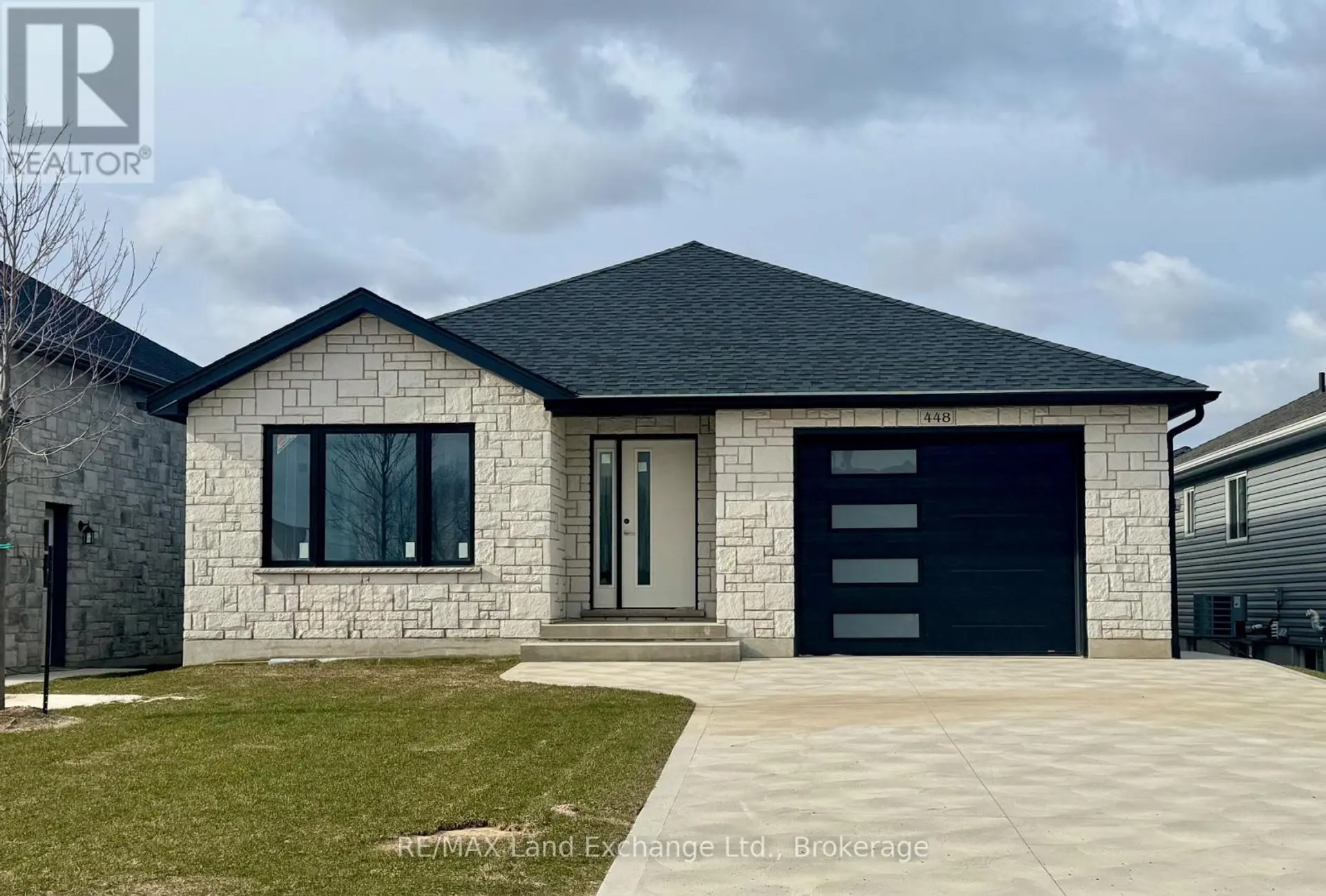 448 BURNSIDE STREET - Image 1