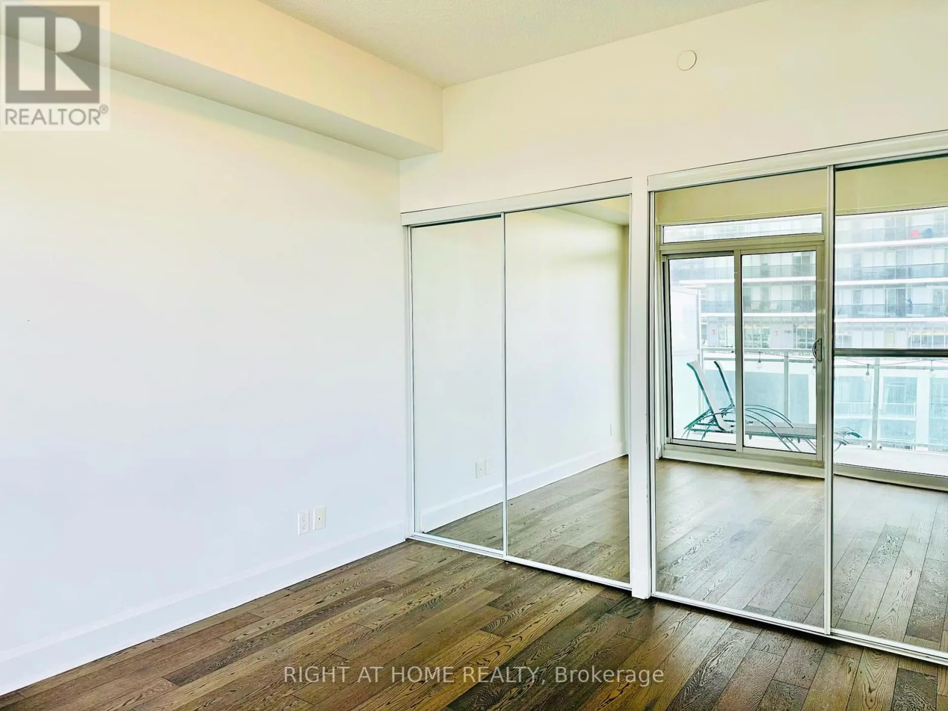 #504 33 SHORE BREEZE DRIVE - Image 14