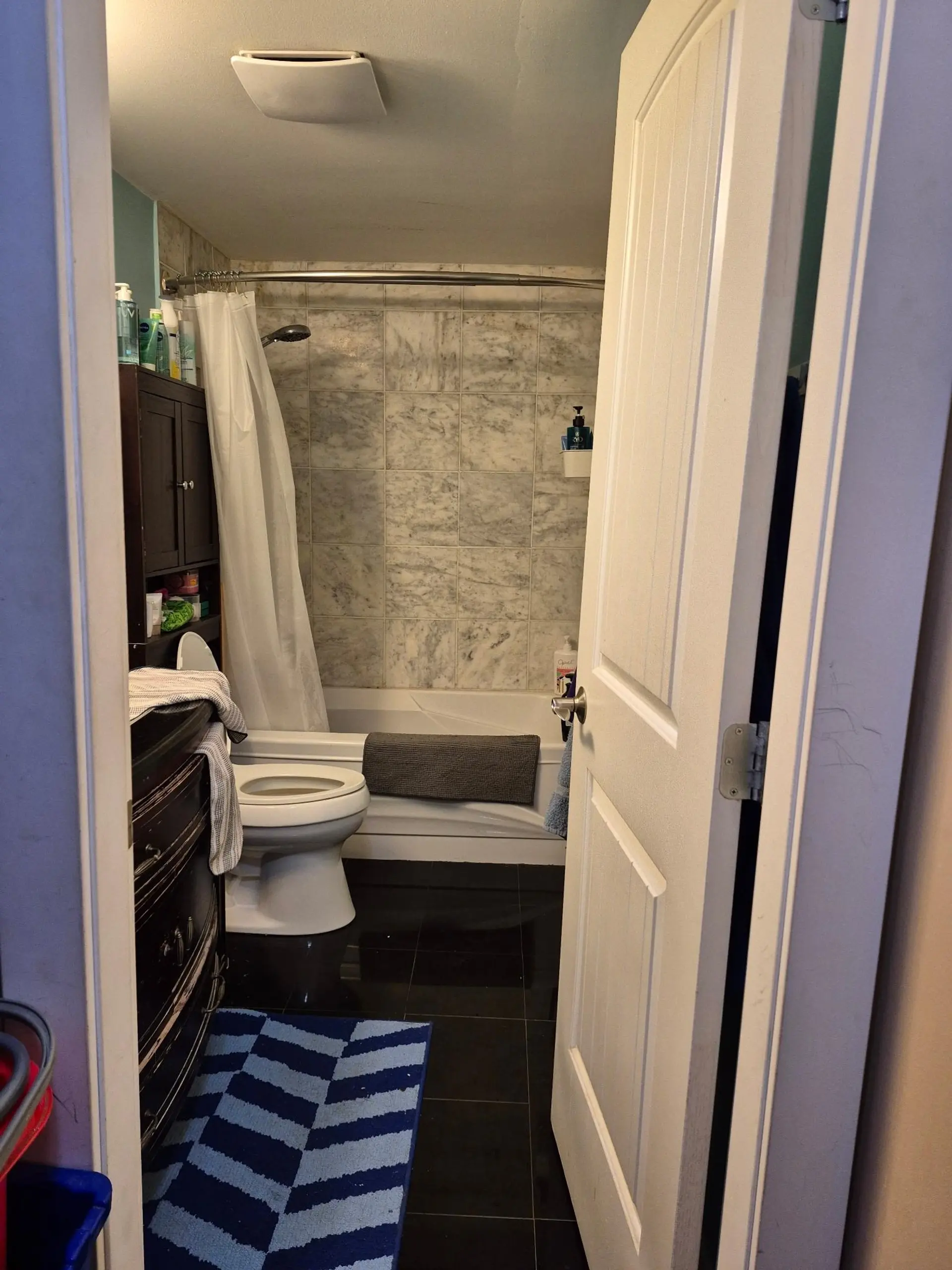 #208 9847 Manchester Drive - Image 5