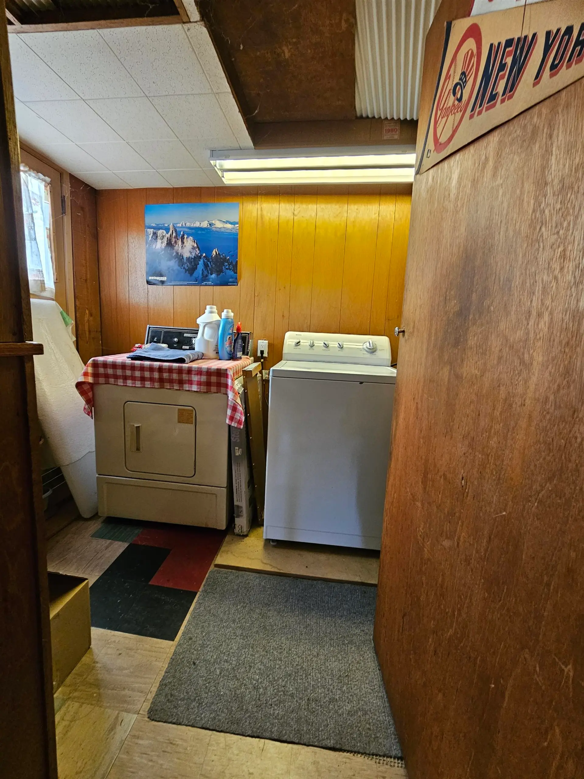3625 E 24th Avenue - Image 17