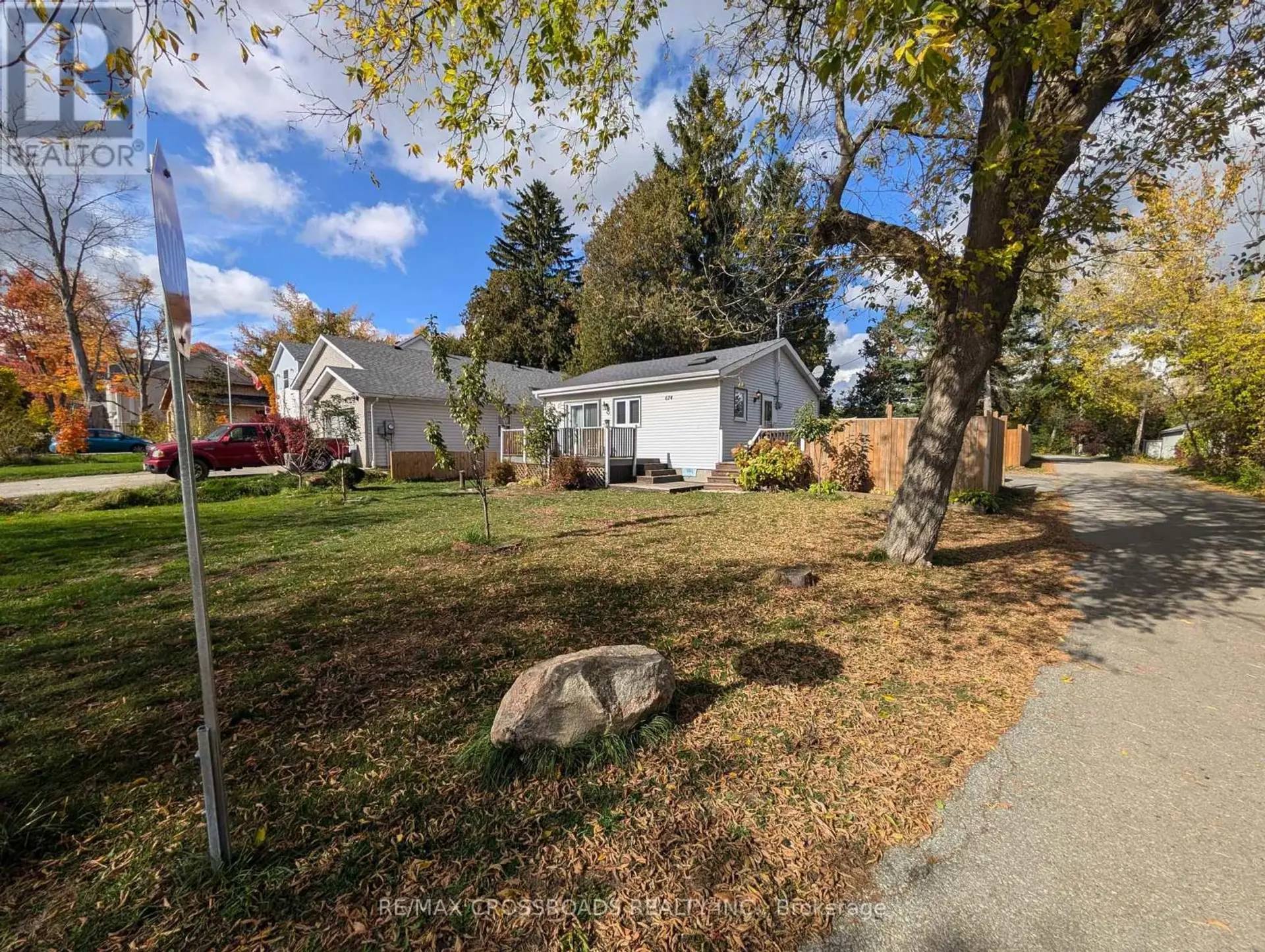 674 CHESTNUT STREET - Image 1