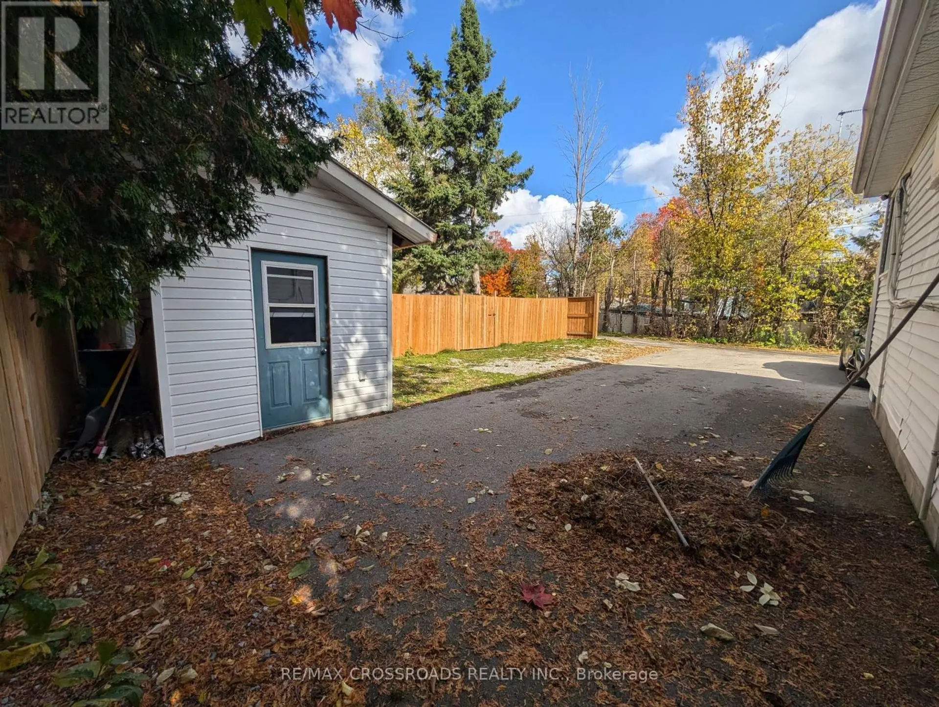 674 CHESTNUT STREET - Image 2