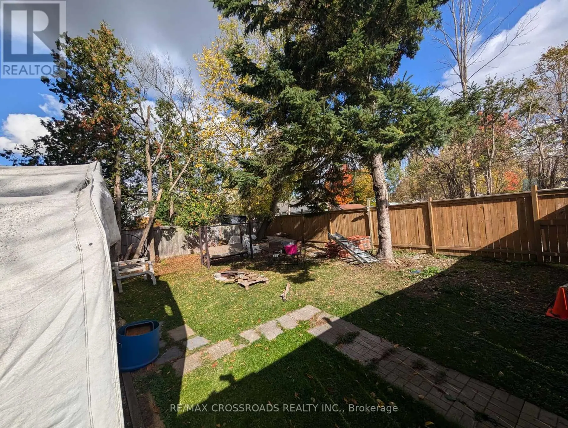 674 CHESTNUT STREET - Image 16