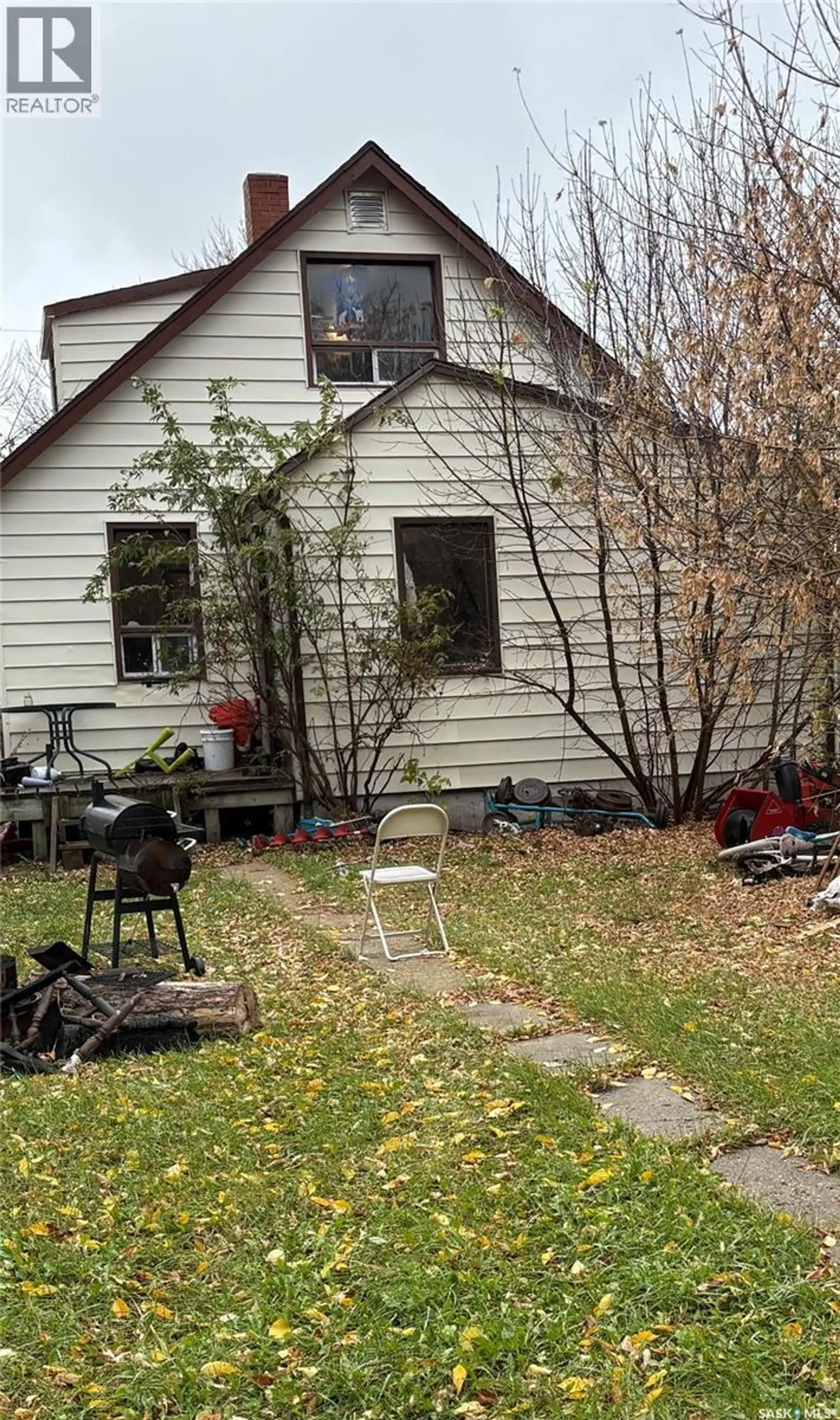 163 Duncan STREET W - Image 2
