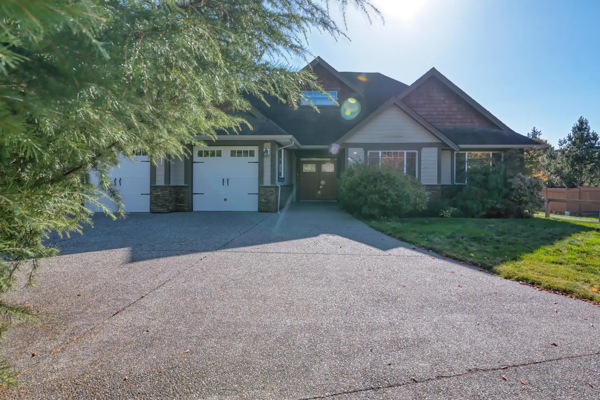 Property at 5005 Bay Road, Sechelt, BC