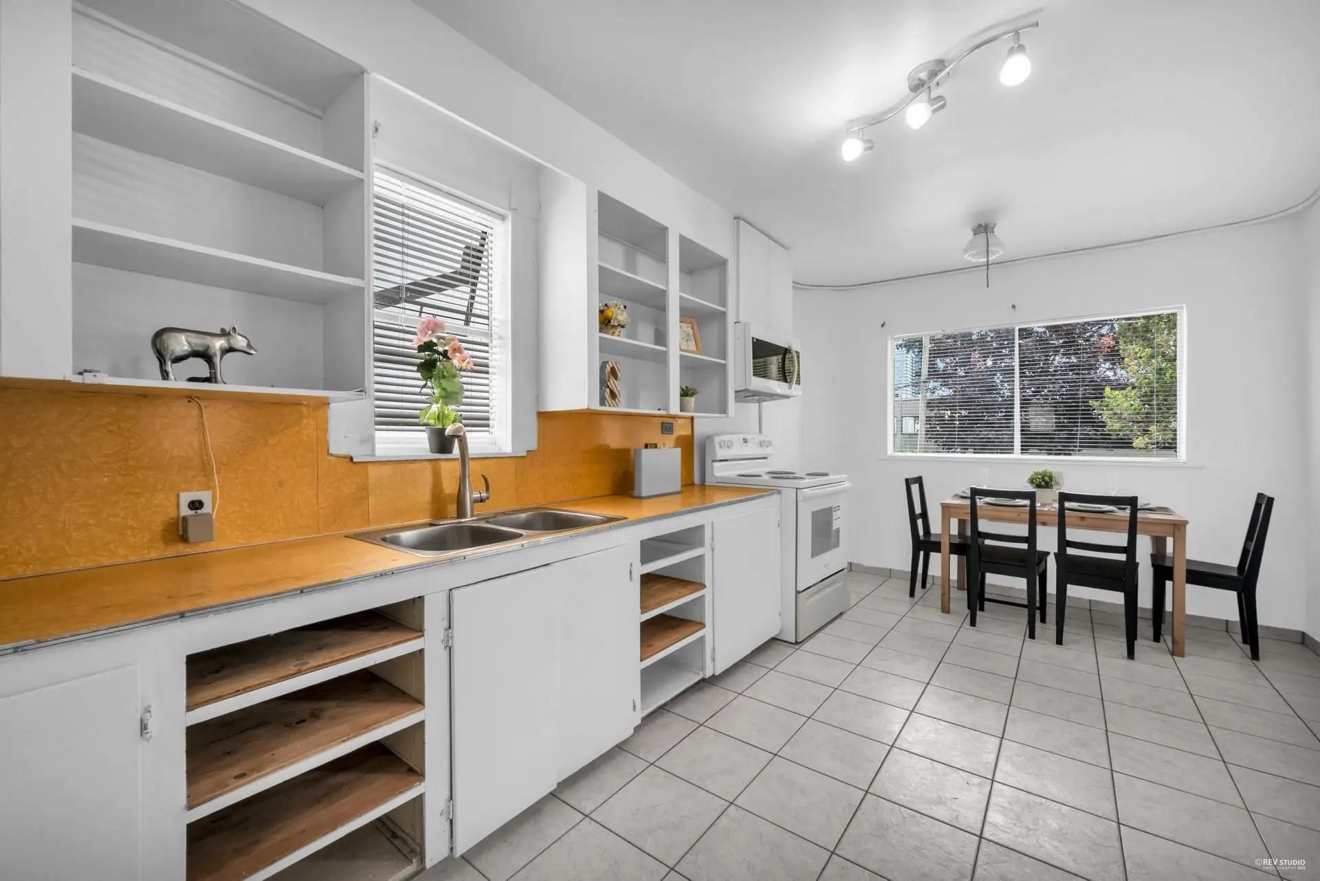 4021 Graveley Street - Image 7