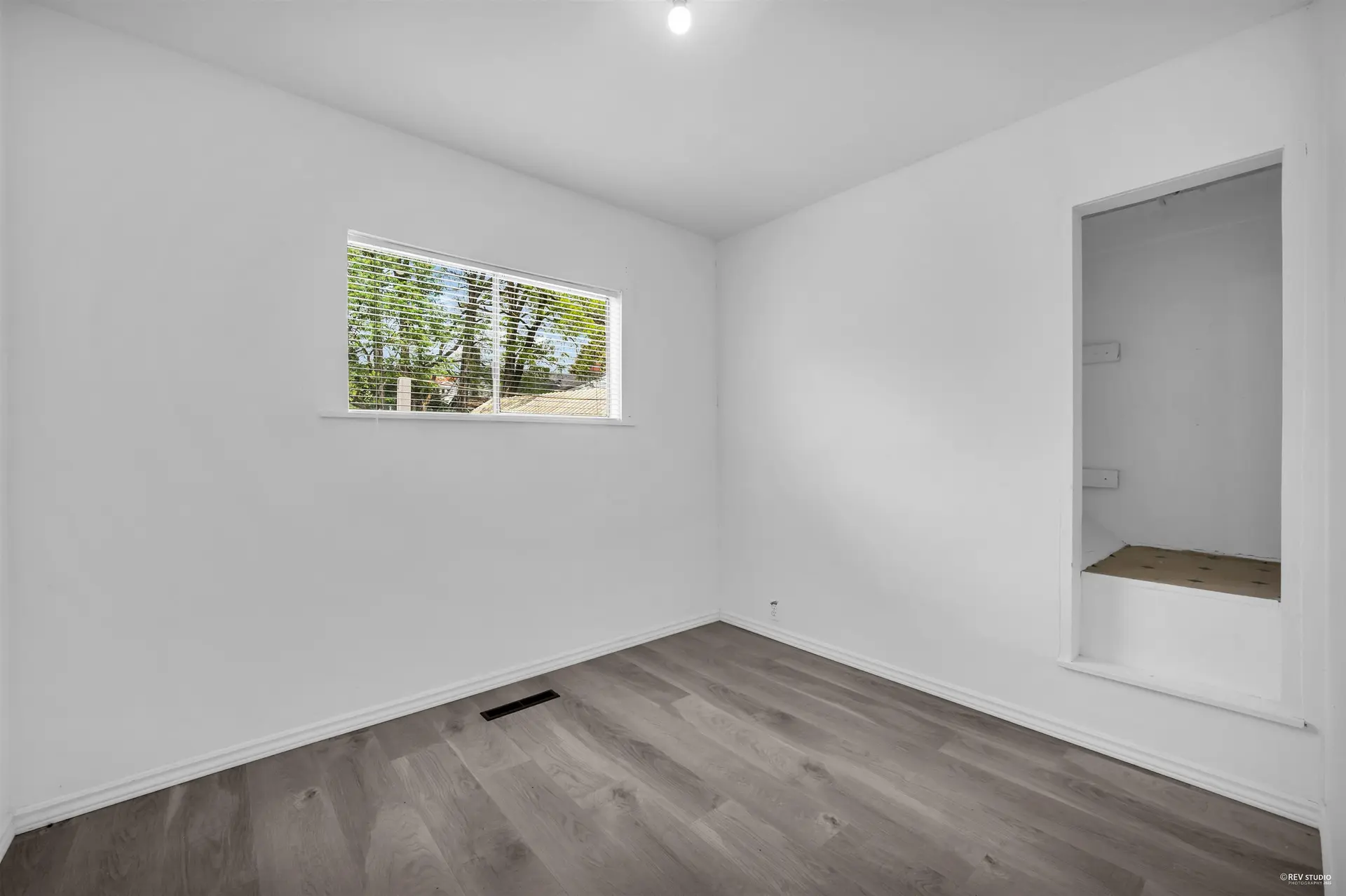 4021 Graveley Street - Image 10