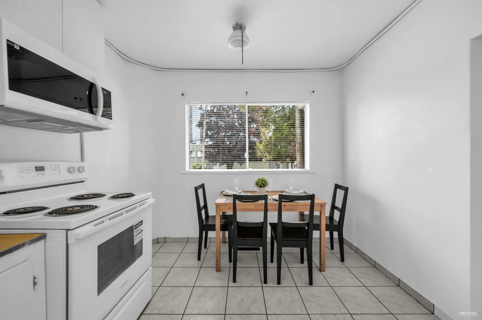 4021 Graveley Street - Image 8
