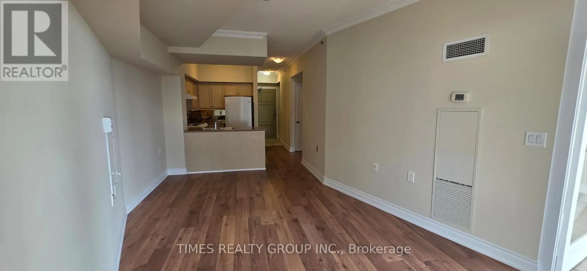 #1705 3 MARINE PARADE DRIVE - Image 8