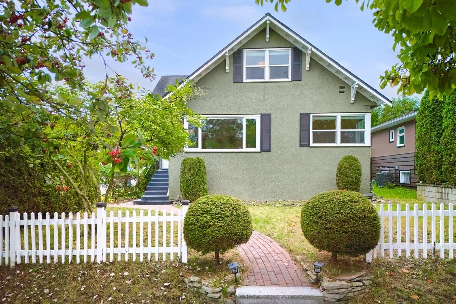Property at 102 Durham Street, New Westminster, BC