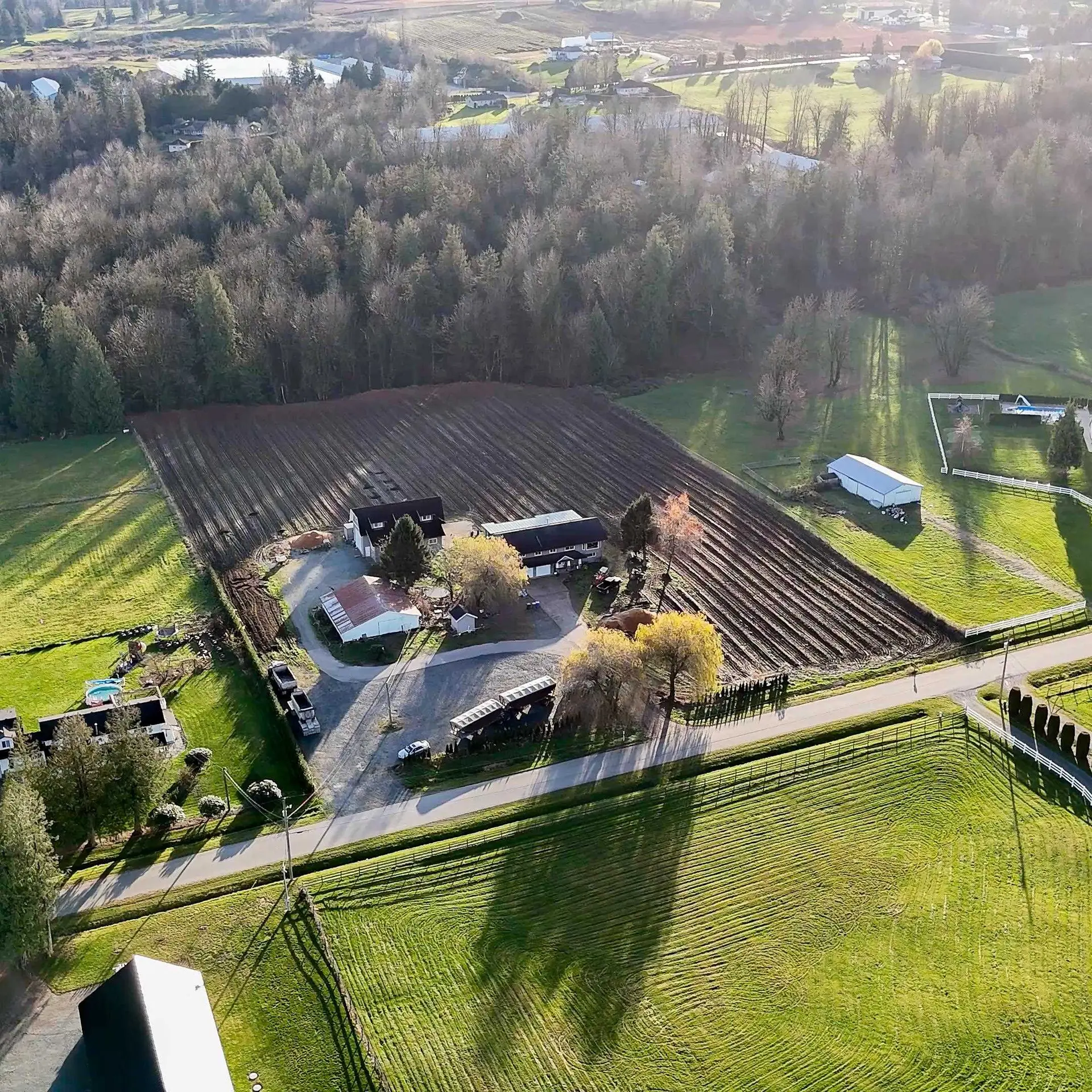 29914 Glengarrry Avenue - Image 3