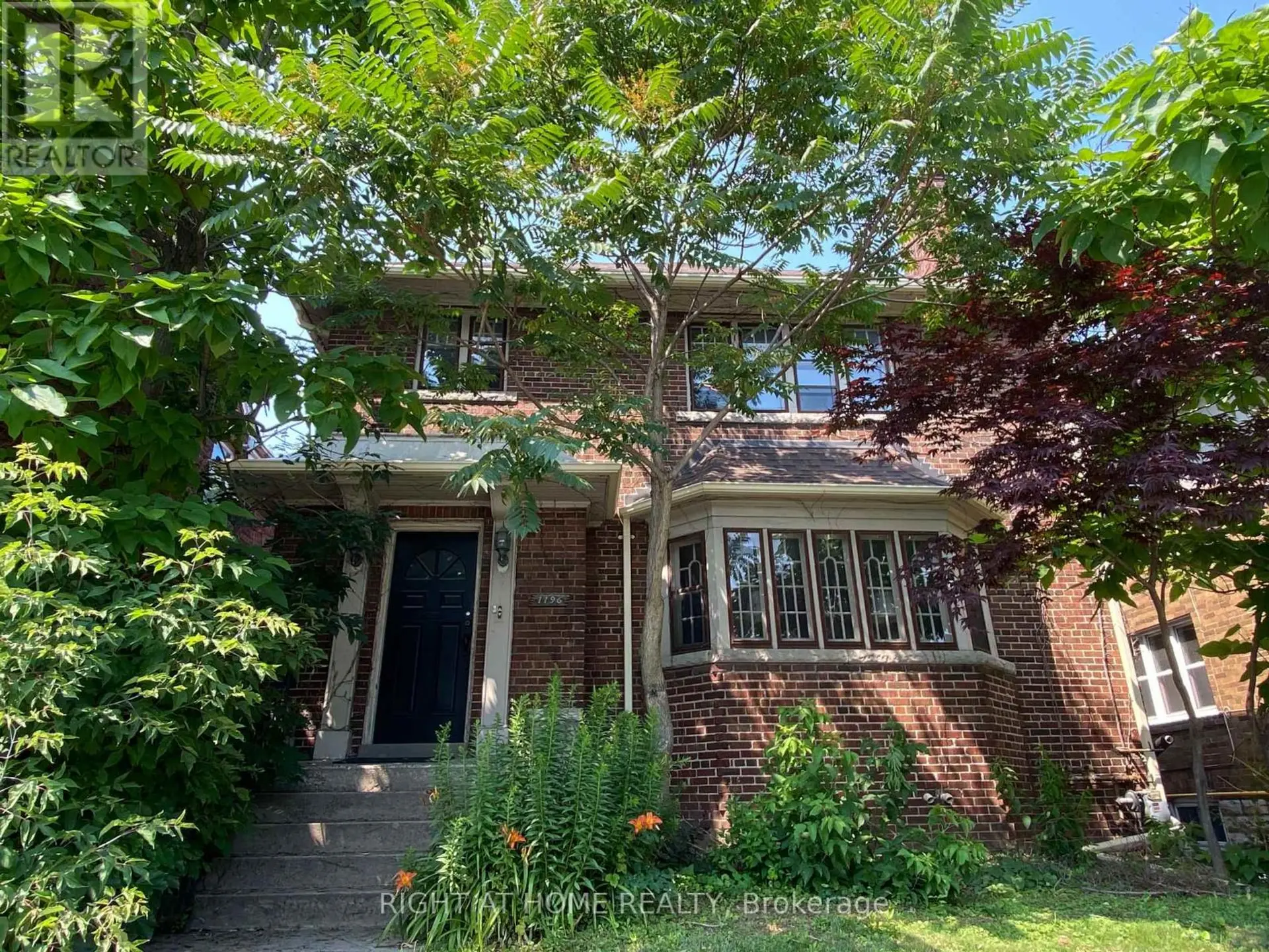 1196 AVENUE ROAD - Image 1