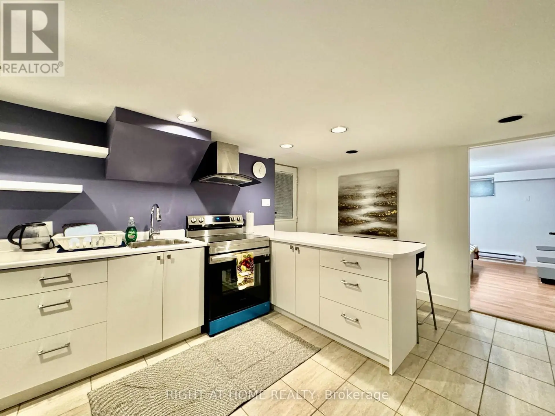 1196 AVENUE ROAD - Image 5