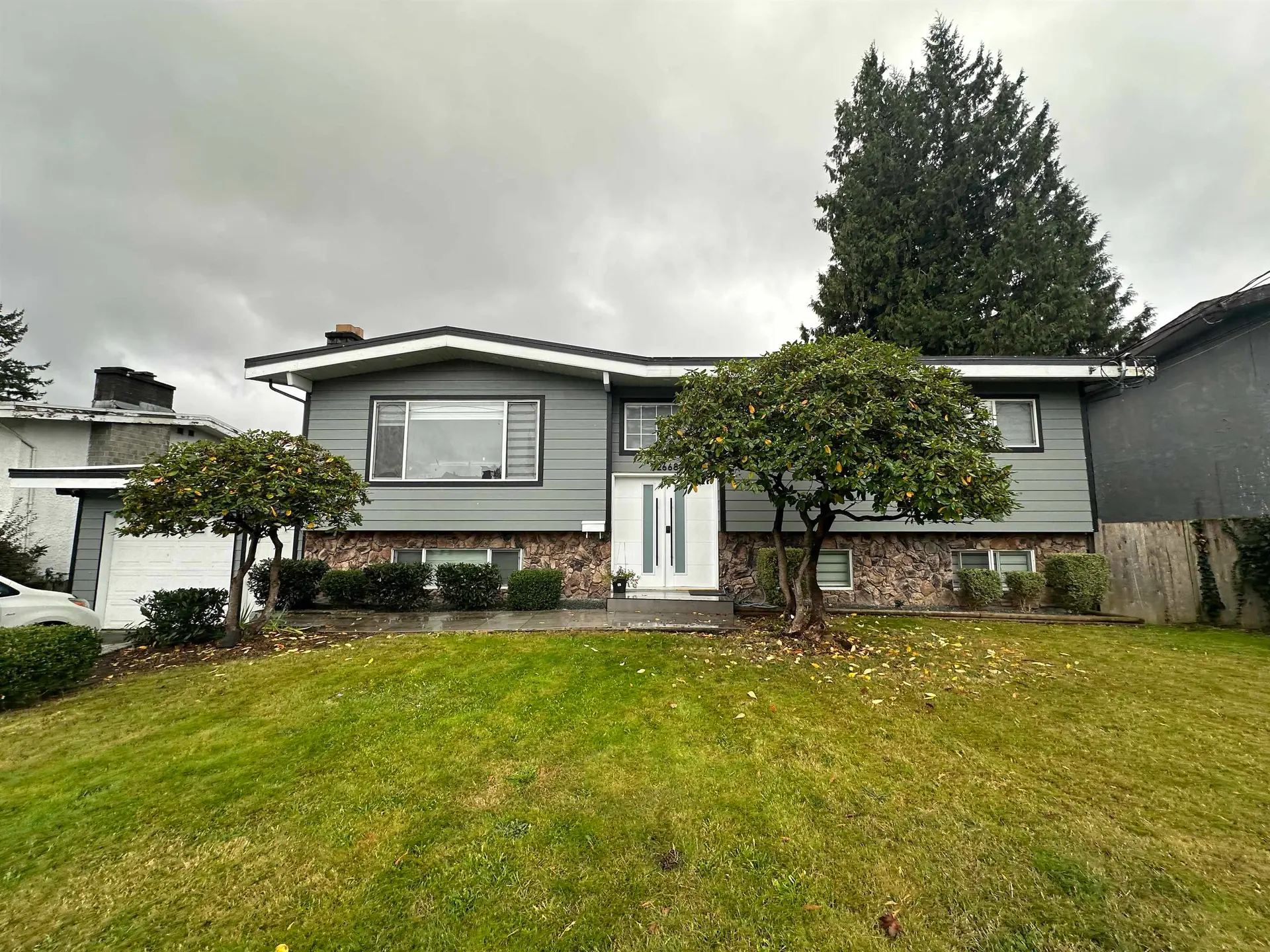 Property at 32668 Pandora Avenue, Abbotsford, BC