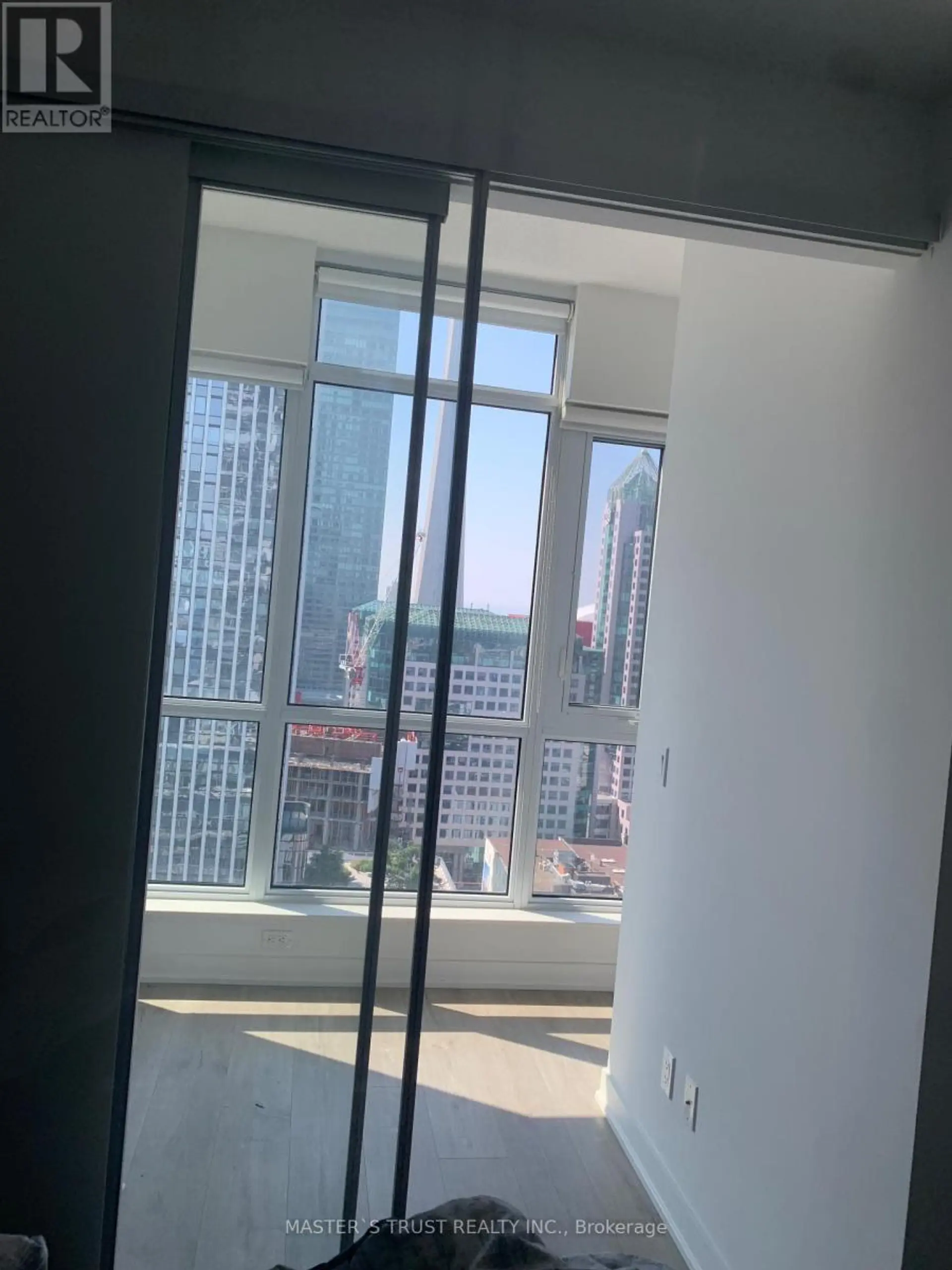 #2406 30 NELSON STREET - Image 10
