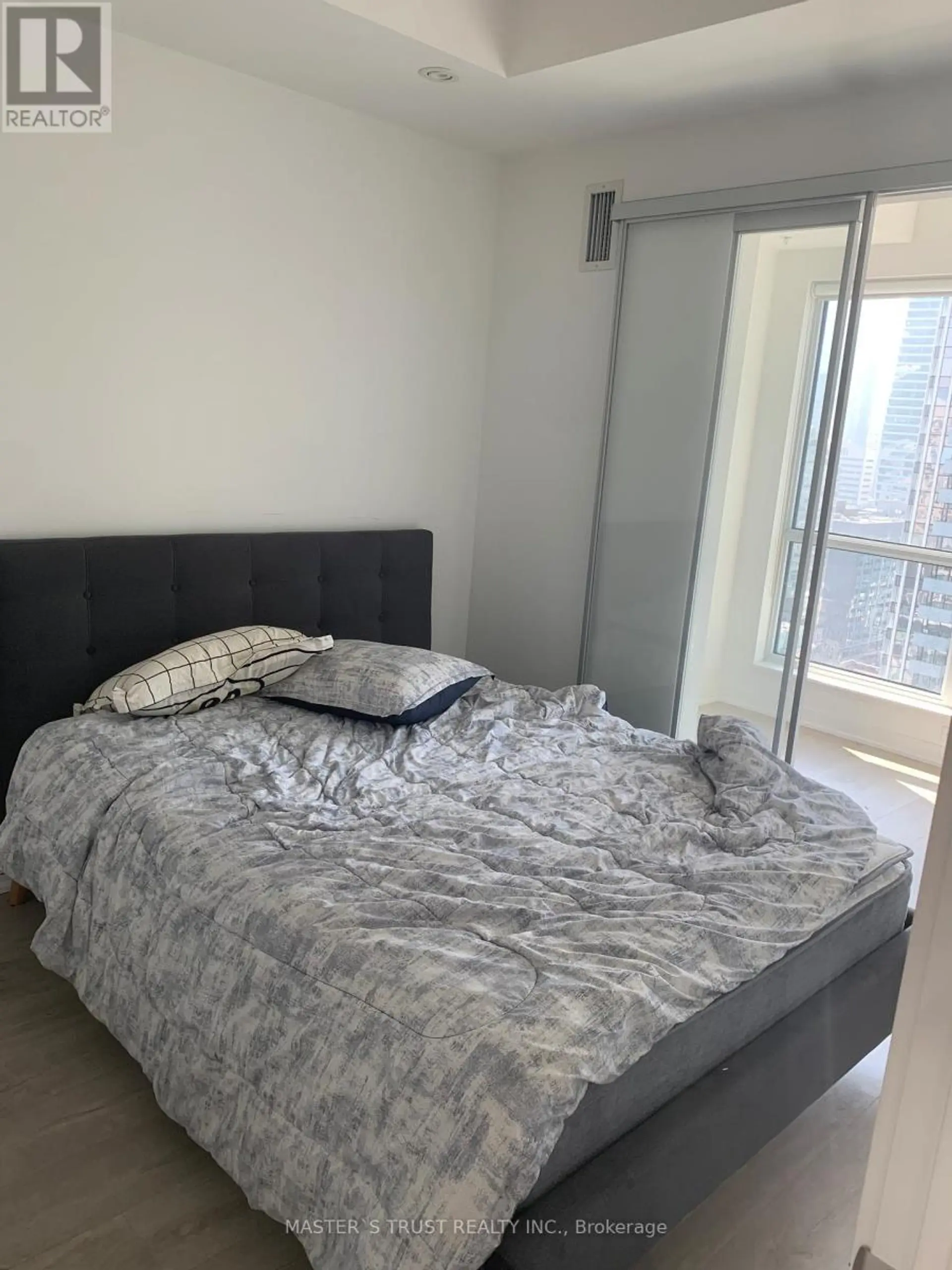 #2406 30 NELSON STREET - Image 11