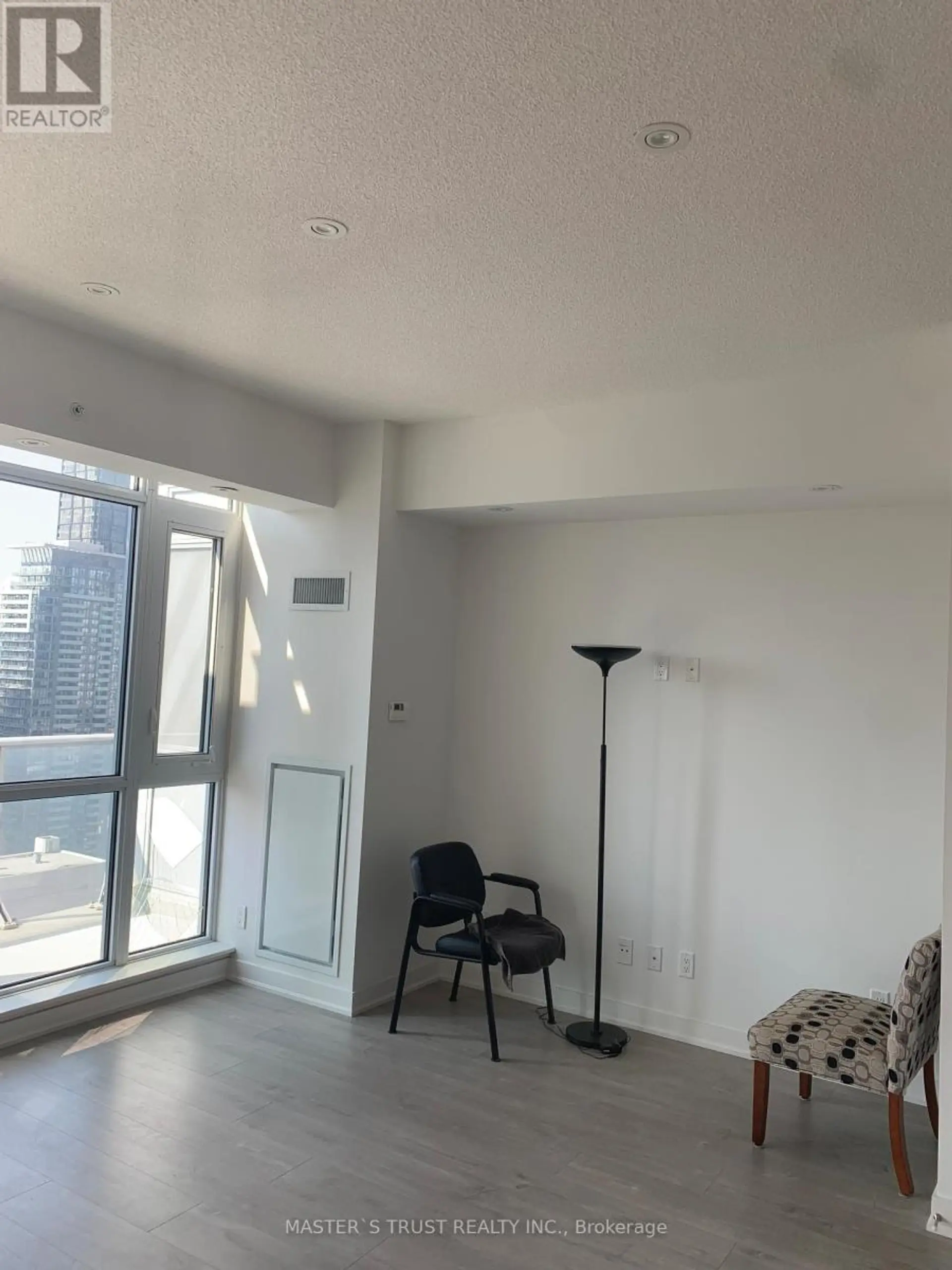 #2406 30 NELSON STREET - Image 7