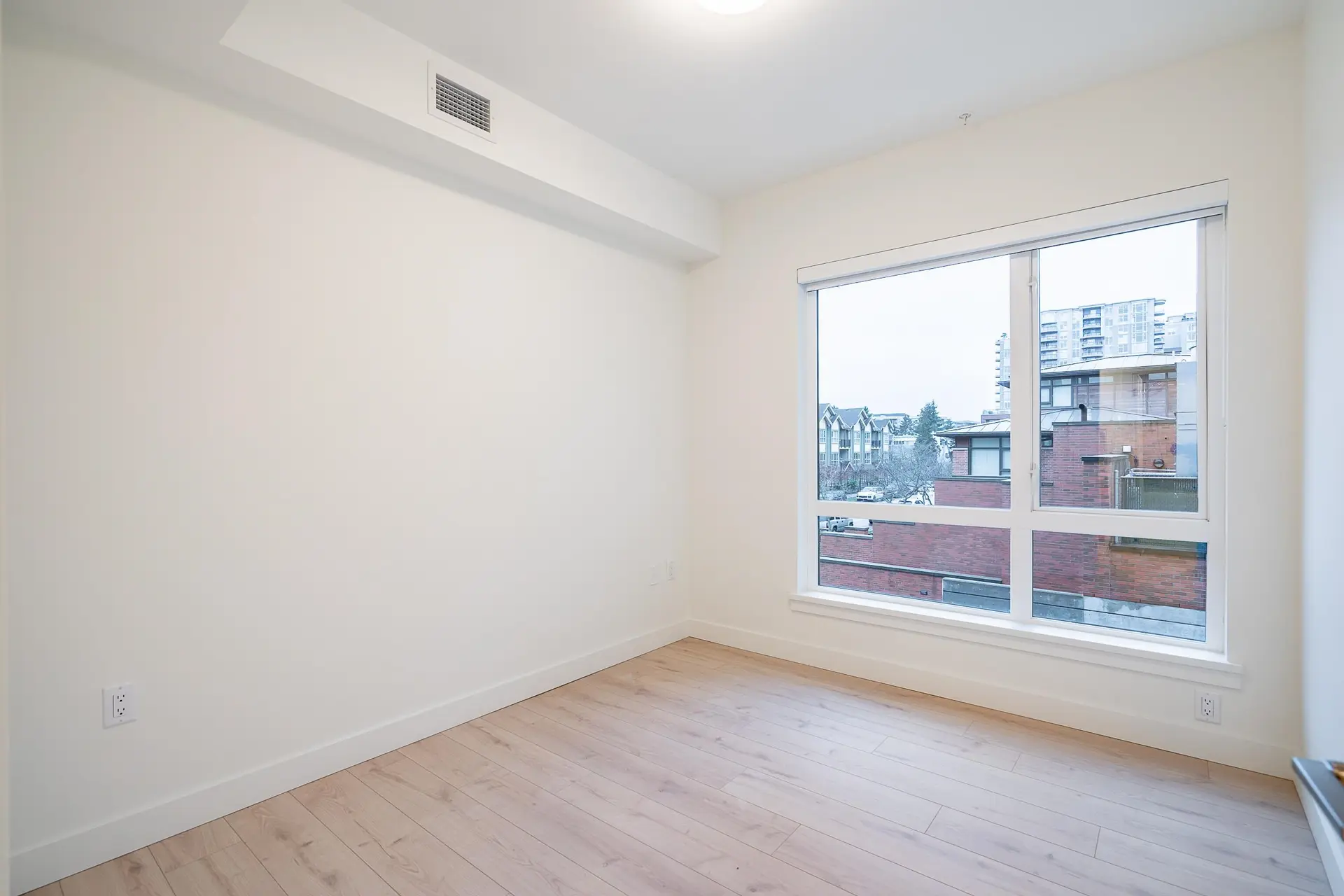 #206 8428 Park Road - Image 12