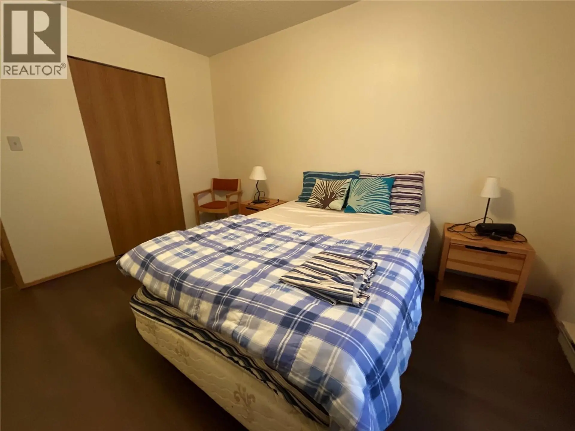 #301 185 Chamberlain Crescent - Image 10