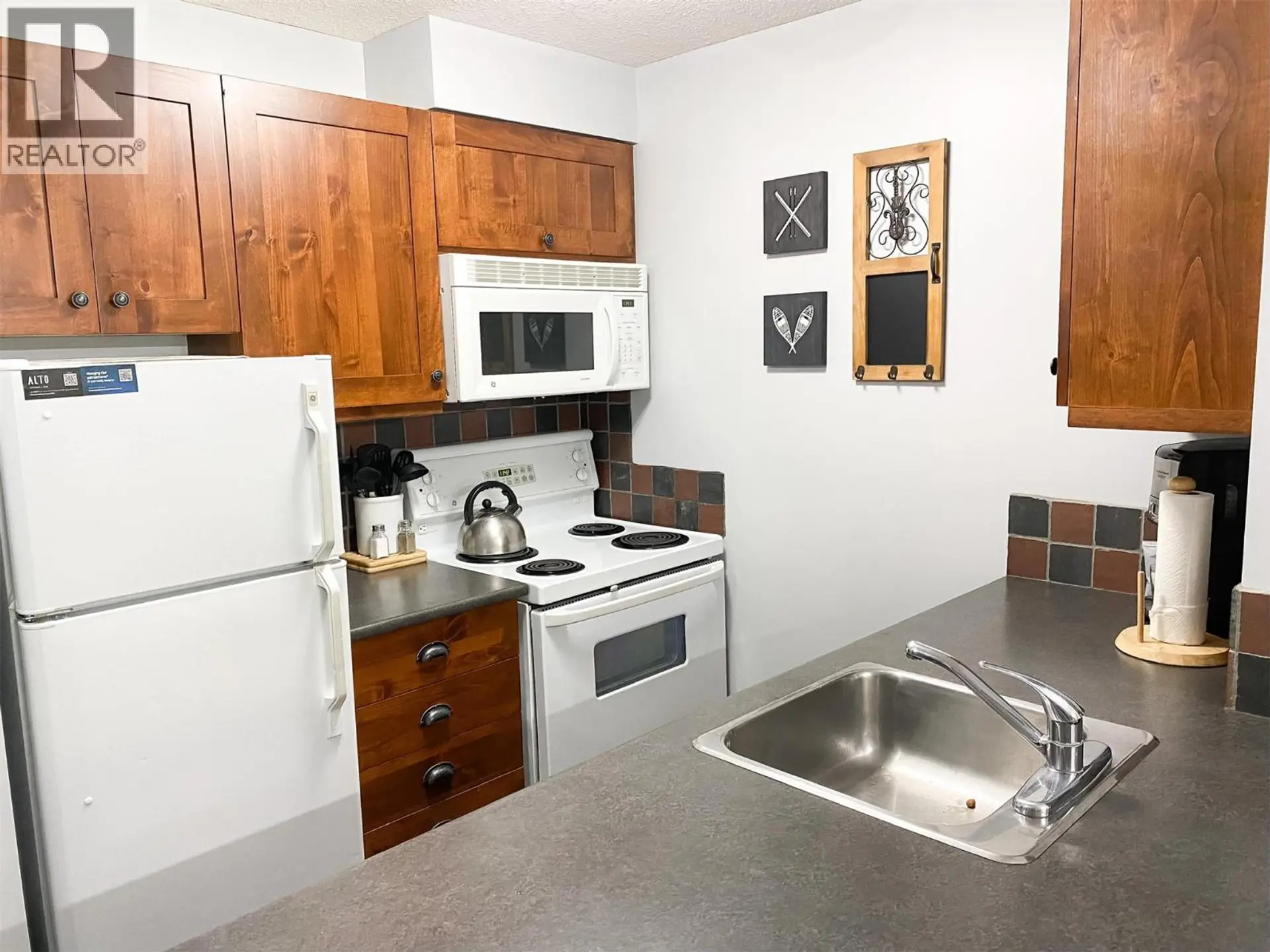 Property at #306 2070 Summit Drive Drive, Panorama, BC