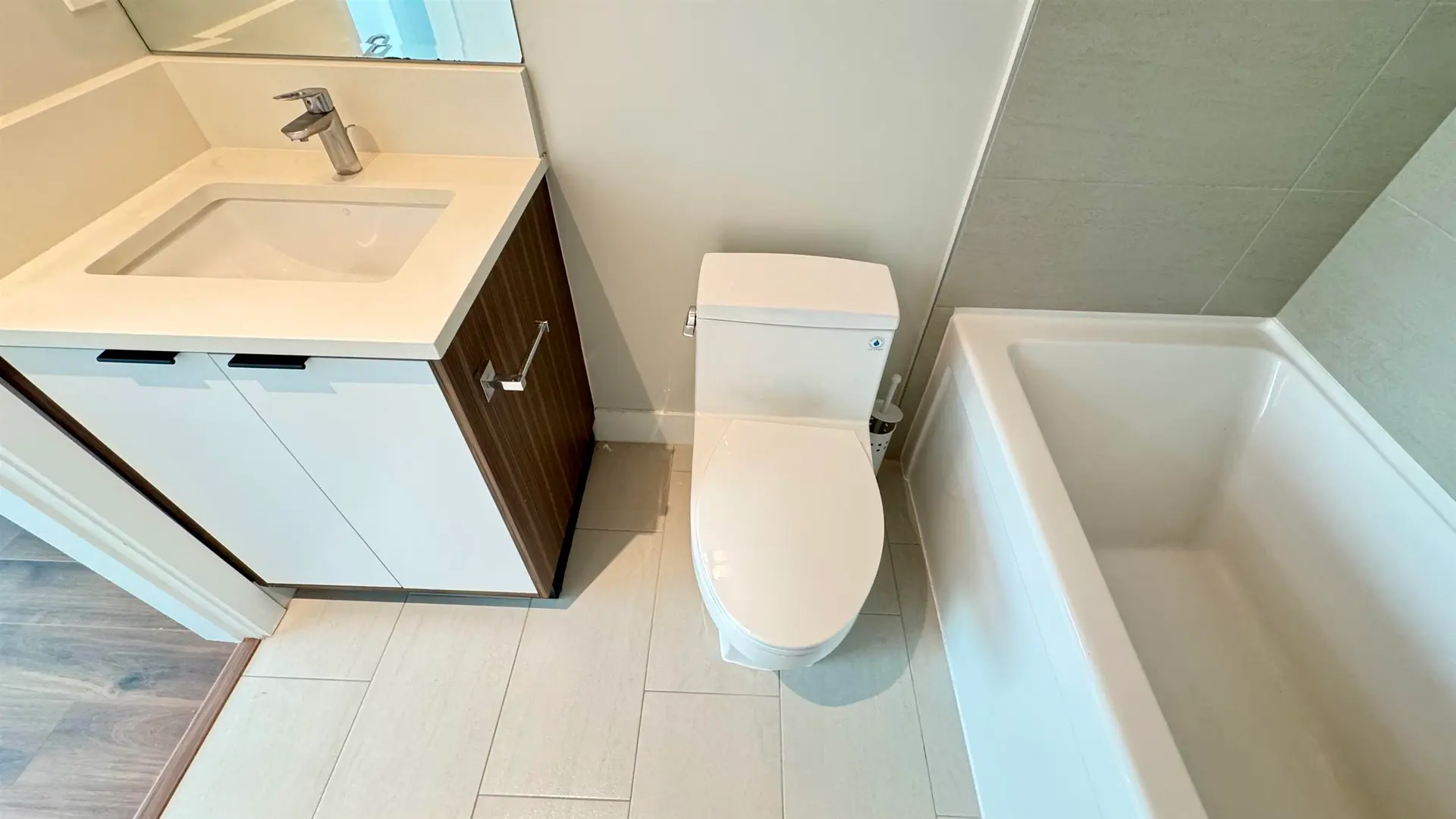 #252 5355 Lane Street - Image 10