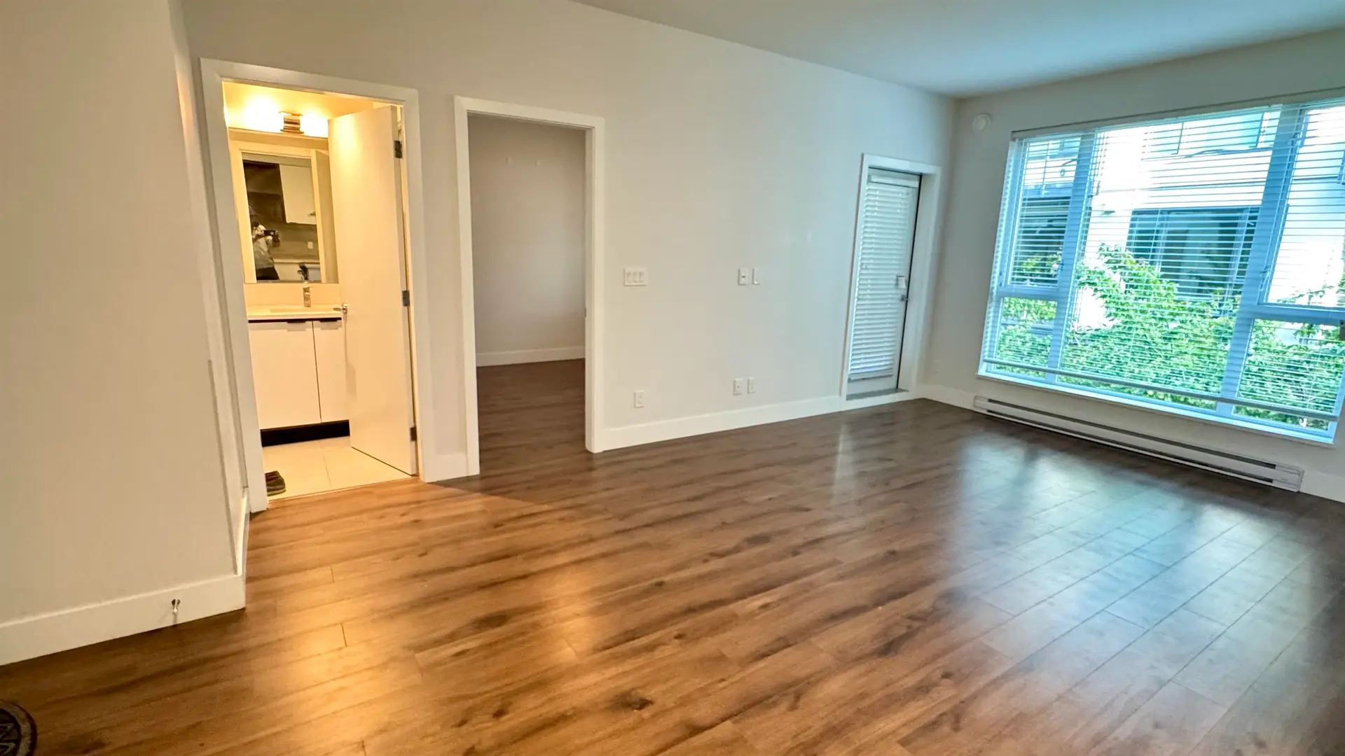 #252 5355 Lane Street - Image 4