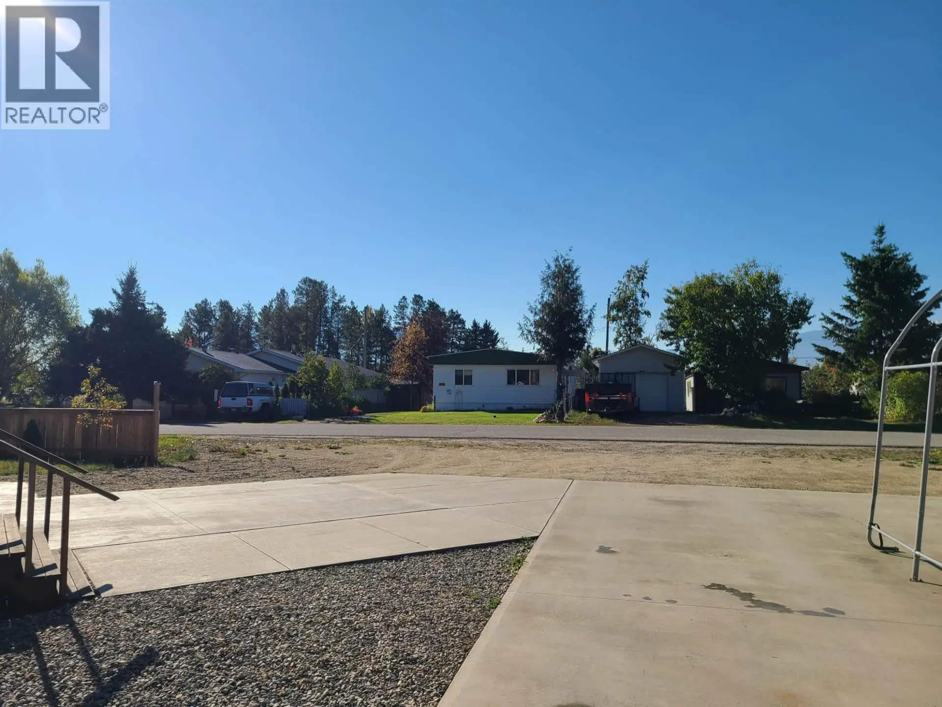 1070 4TH AVENUE - Image 14
