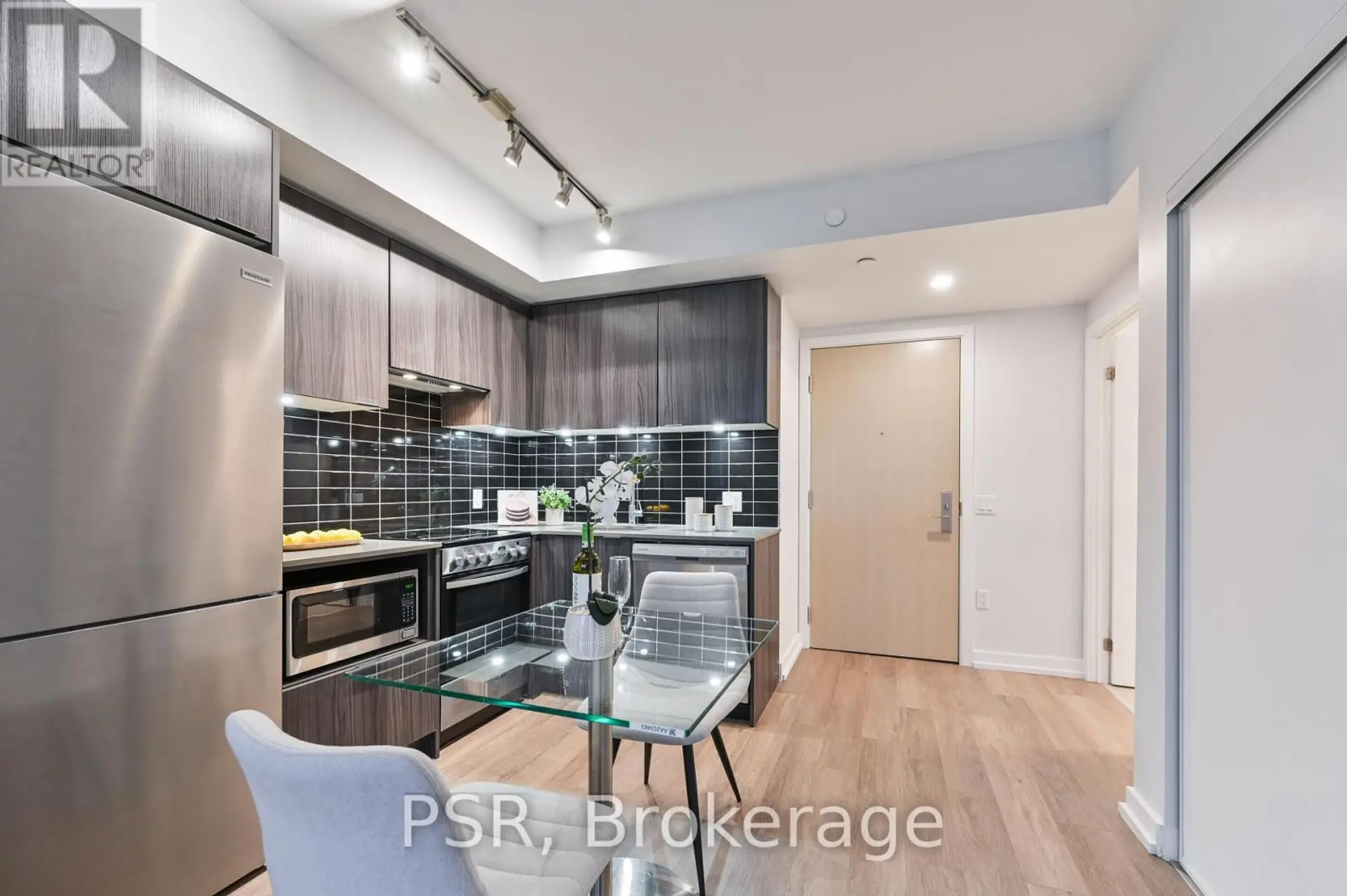 #4409 395 BLOOR STREET E - Image 9