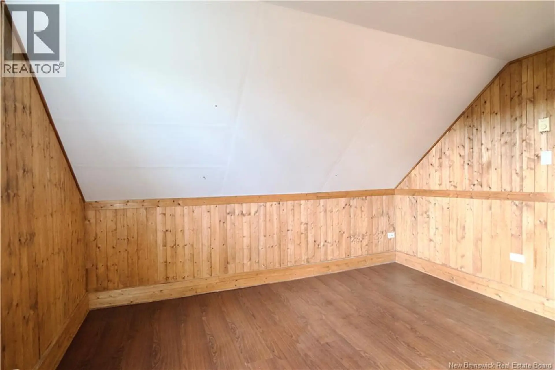 1520 ST MARY AVENUE - Image 10
