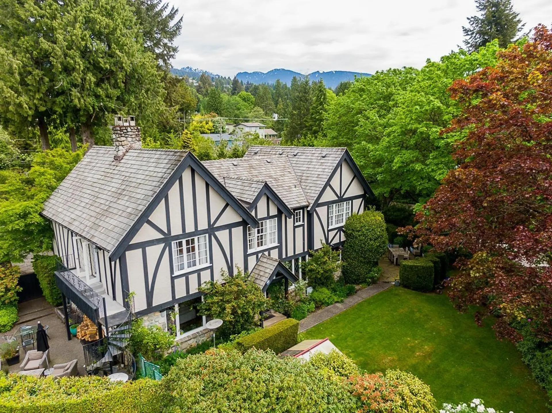 Property at 1850 Mathers Avenue, West Vancouver, BC