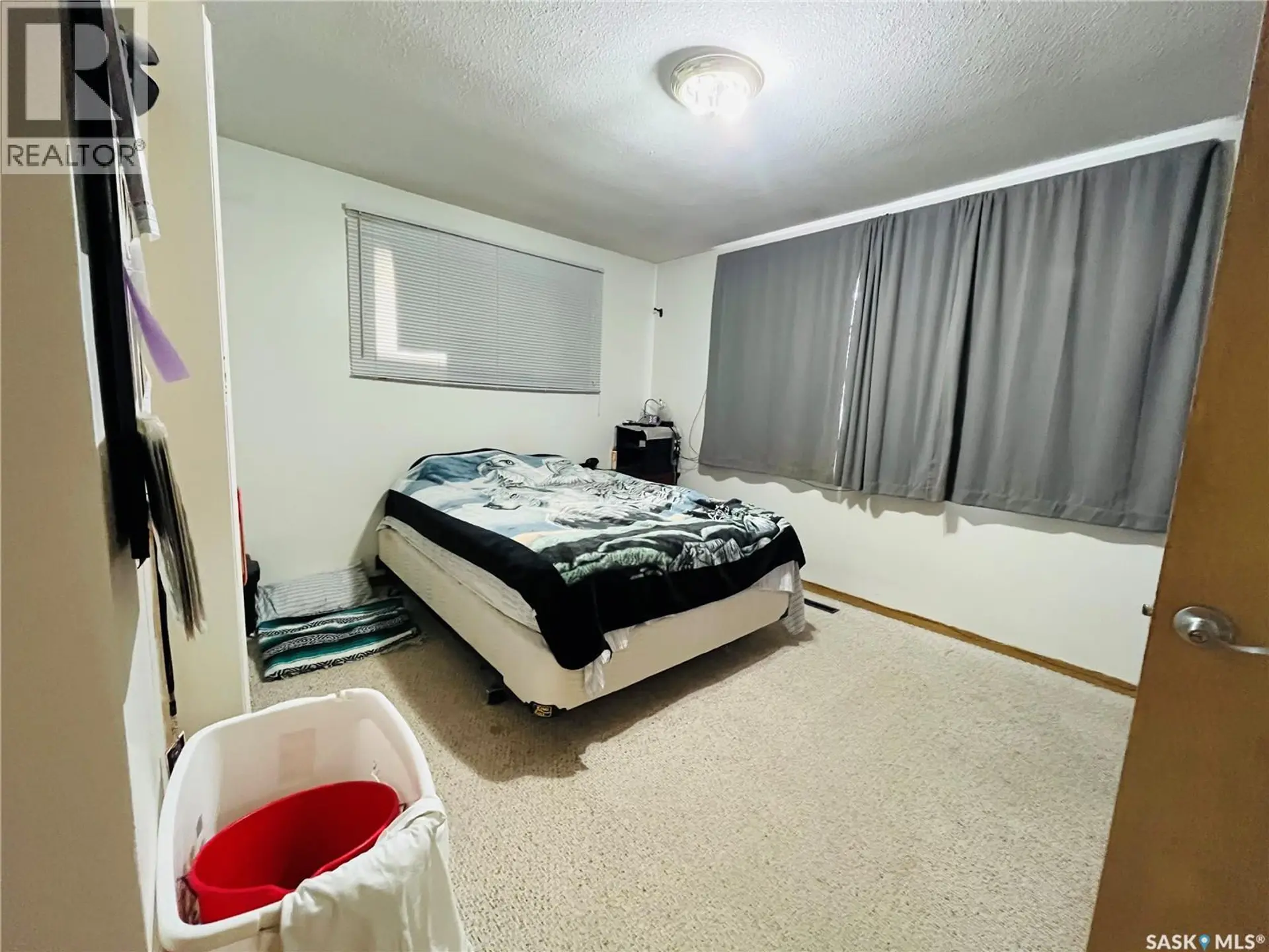 335 Chaplin STREET W - Image 5