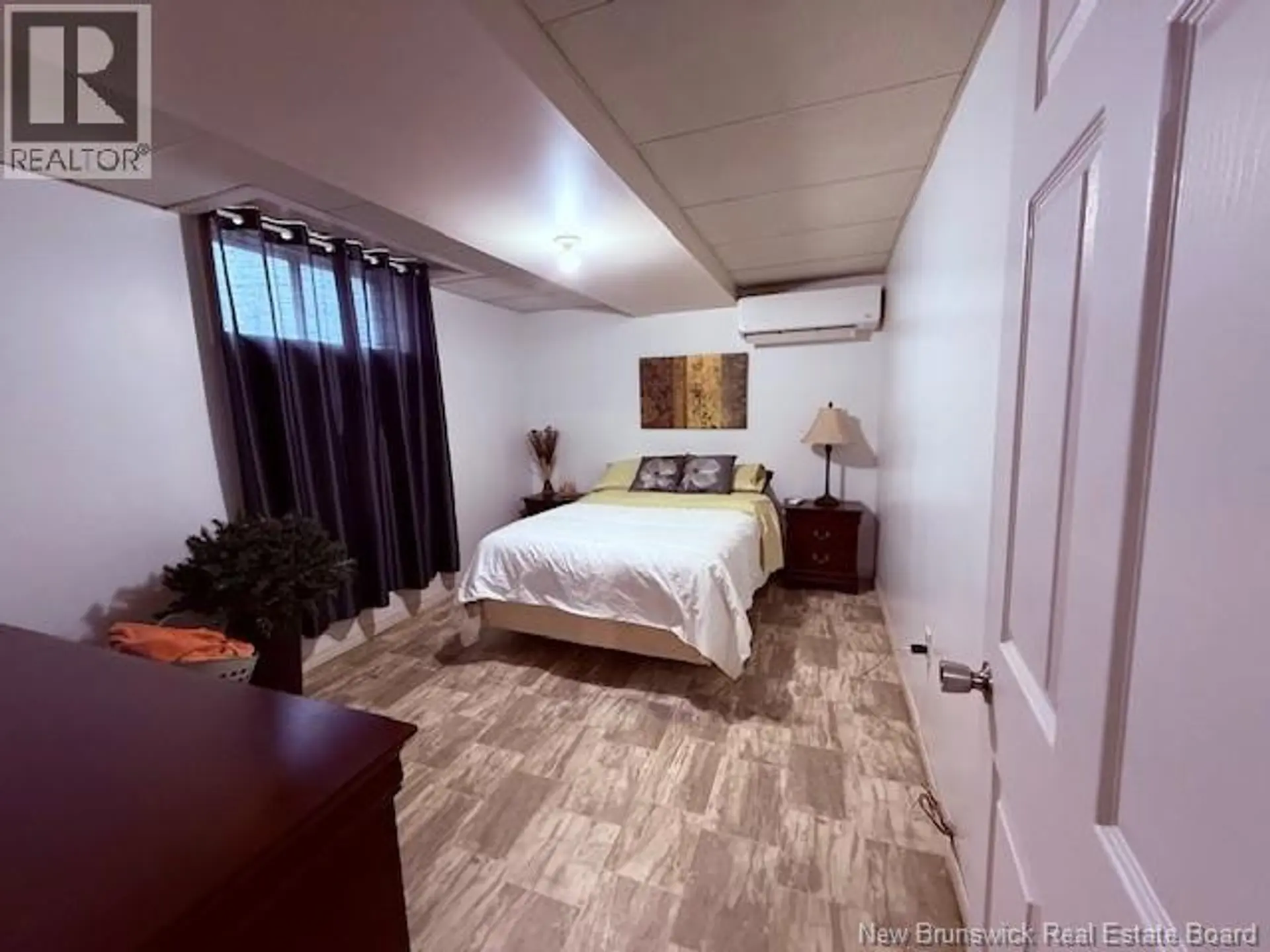 2537 DES PIONNIERS AVENUE - Image 14