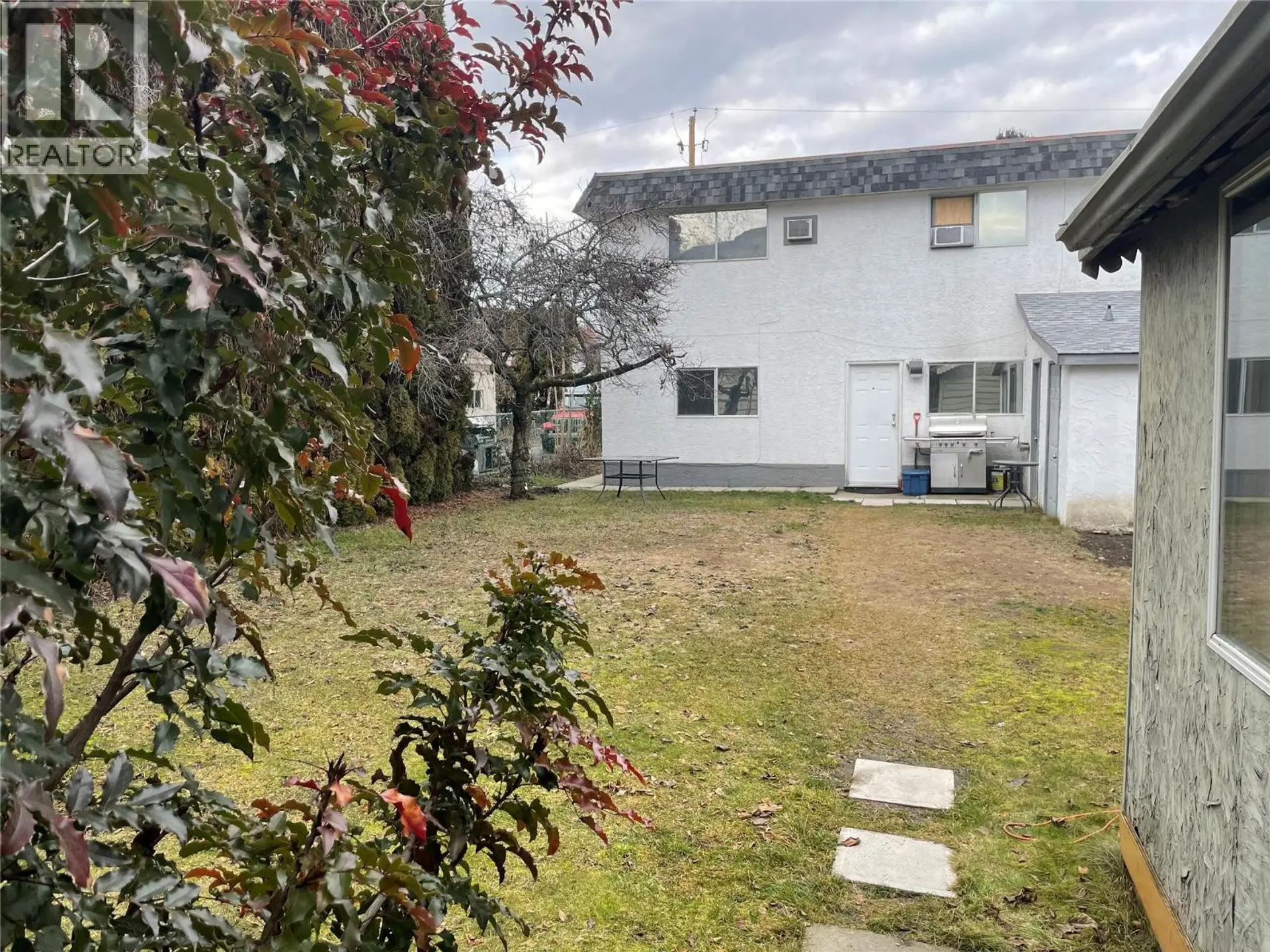 1175-1179 Raymer Avenue - Image 2