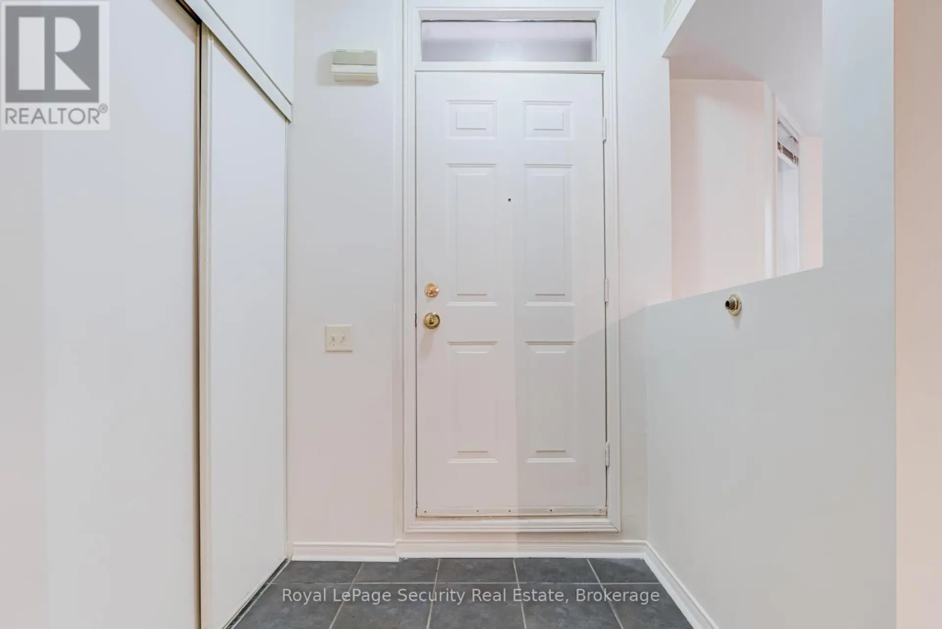 #137 760 LAWRENCE AVENUE W - Image 7