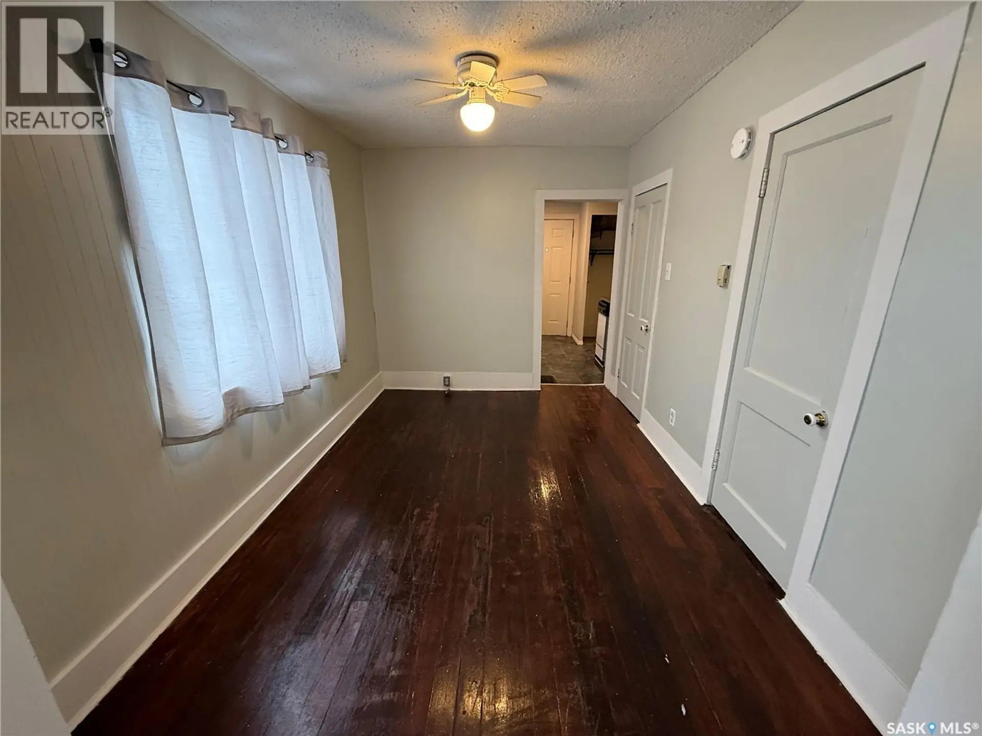 485 12TH STREET E - Image 4