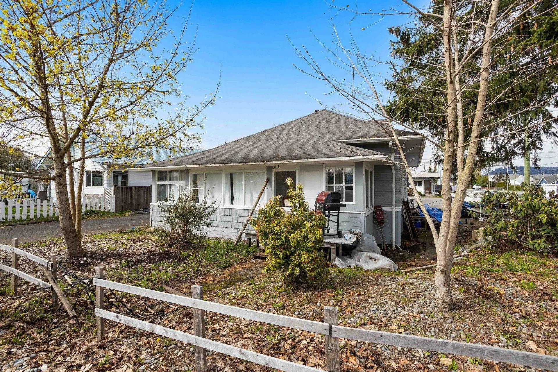 Property at 34595 2 Avenue, Abbotsford, BC