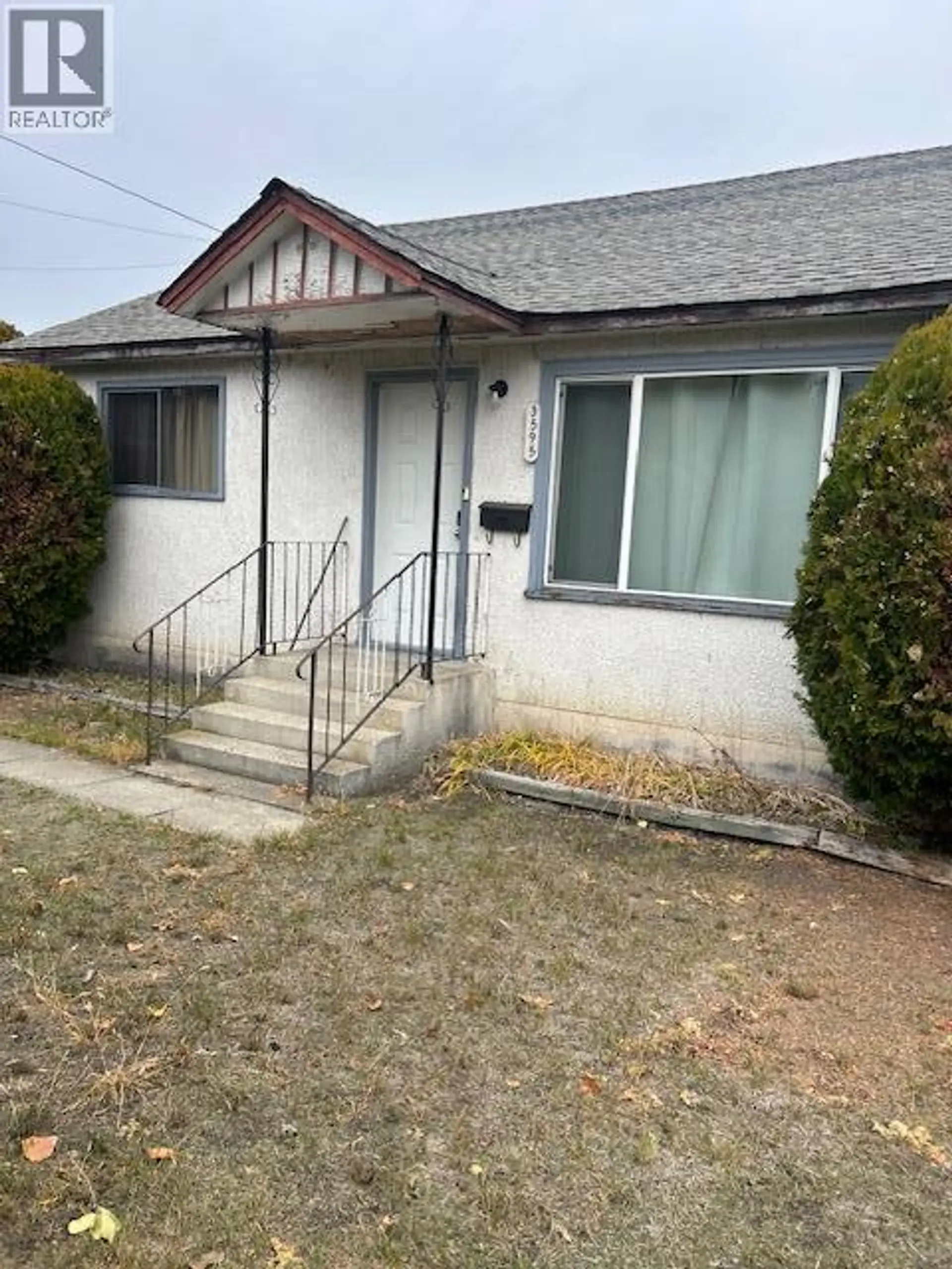 Property at 3595 Lakeshore Road, Kelowna, BC