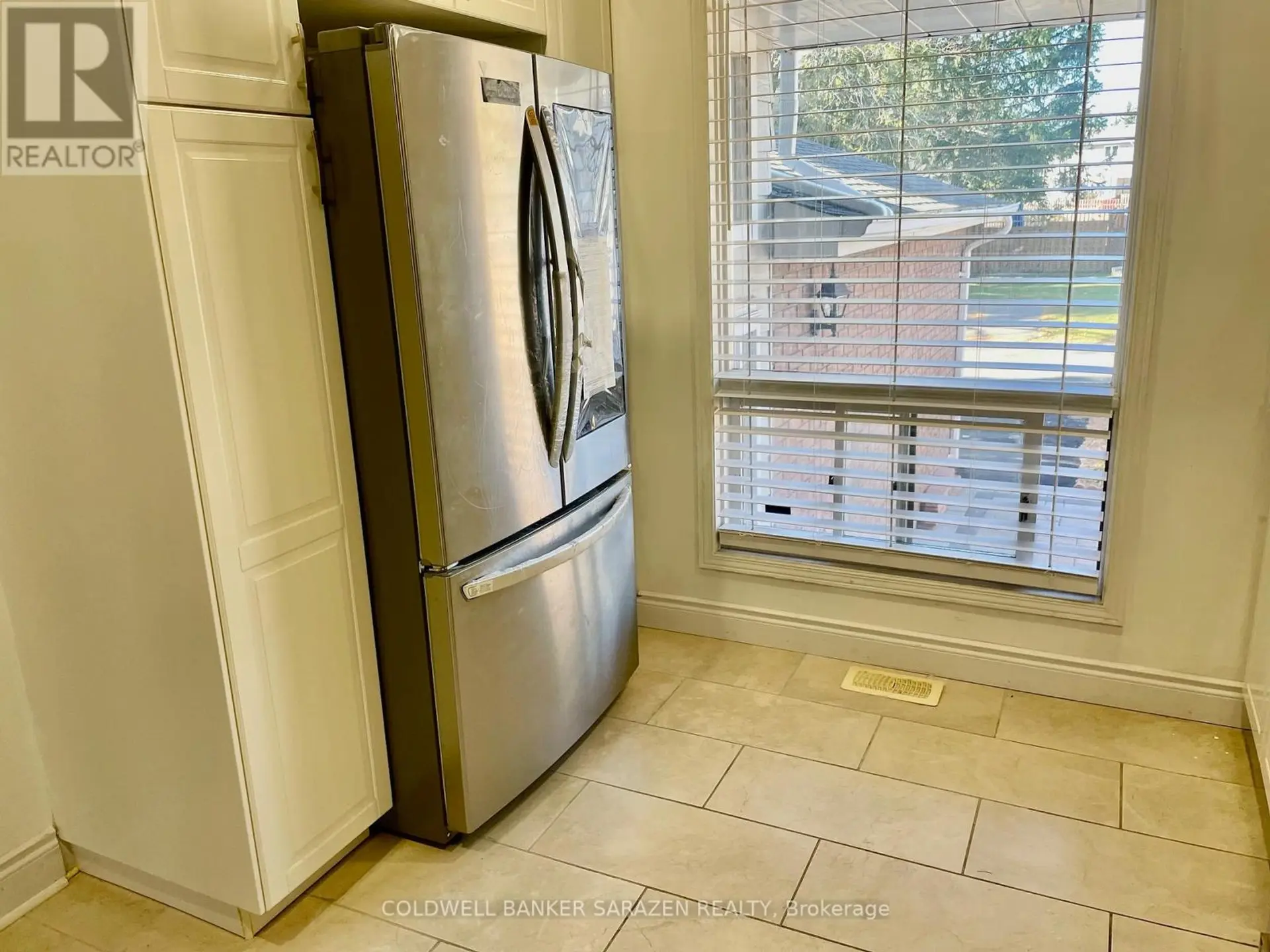 15 STURBRIDGE PRIVATE - Image 13