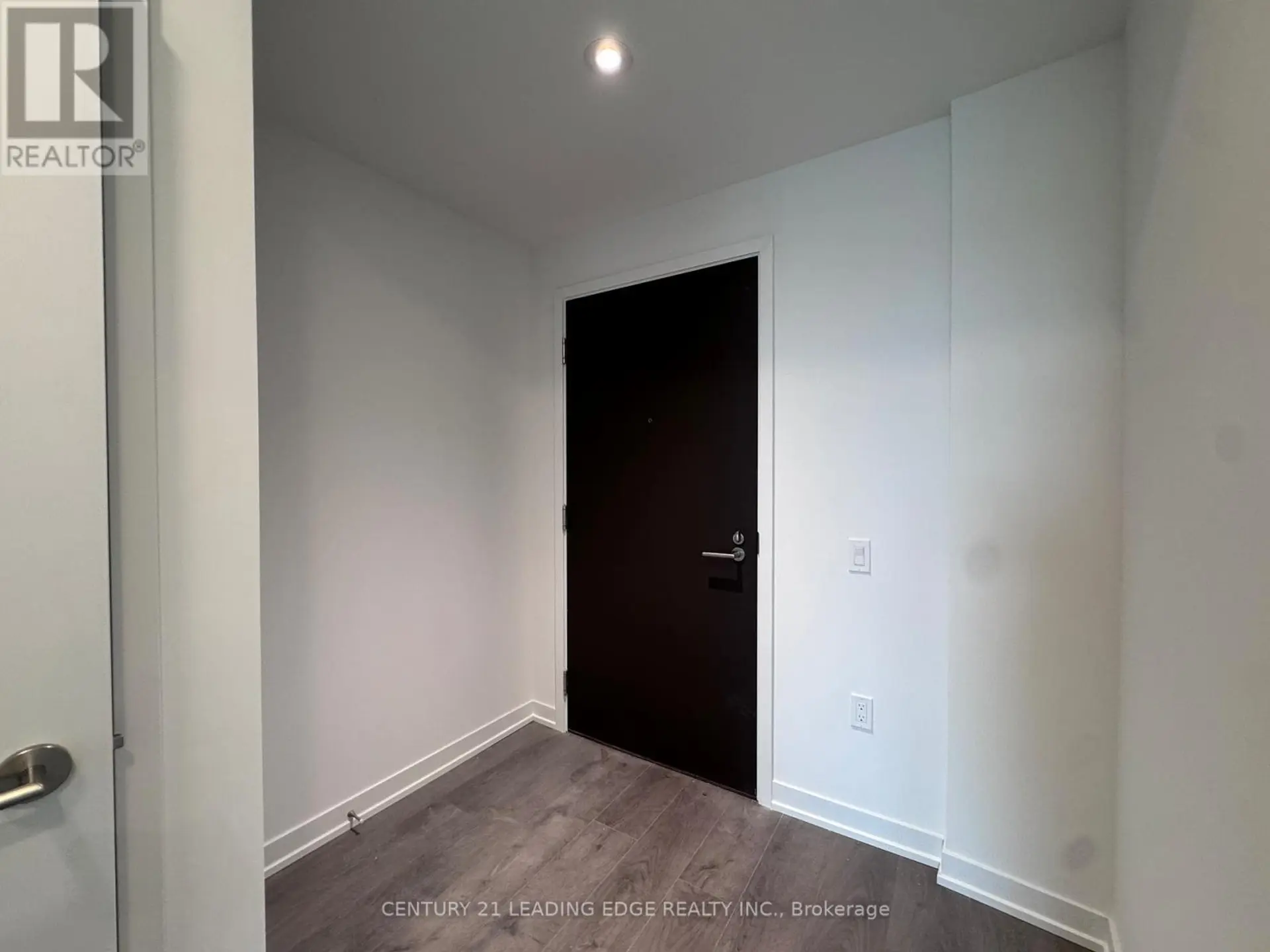 #2107 39 MARY STREET - Image 3