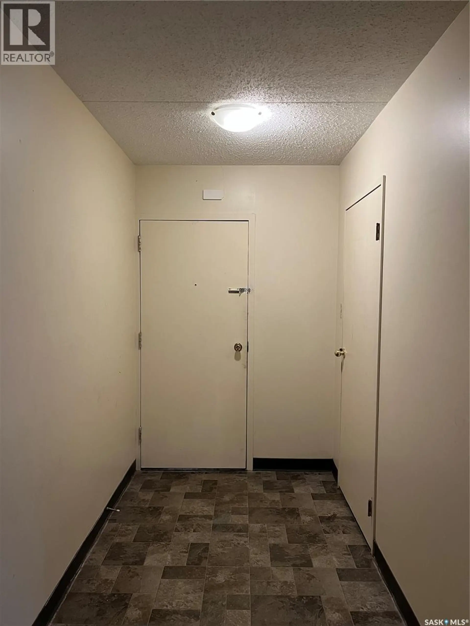 #14 27 Centennial STREET - Image 4