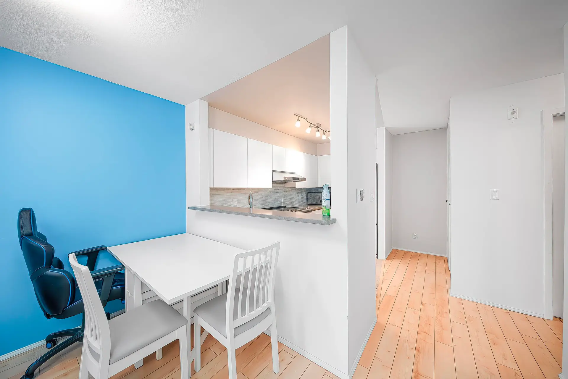 #107 8600 Jones Road - Image 9