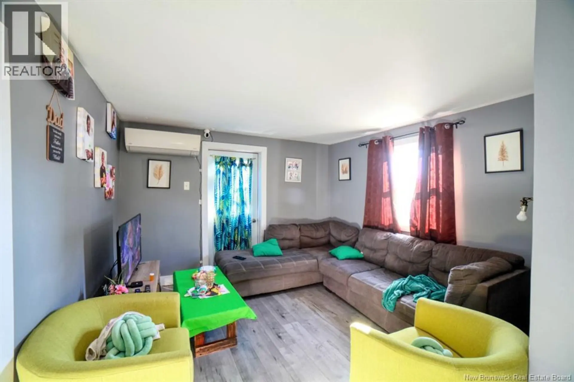 996-998 RIVERSIDE DRIVE - Image 4