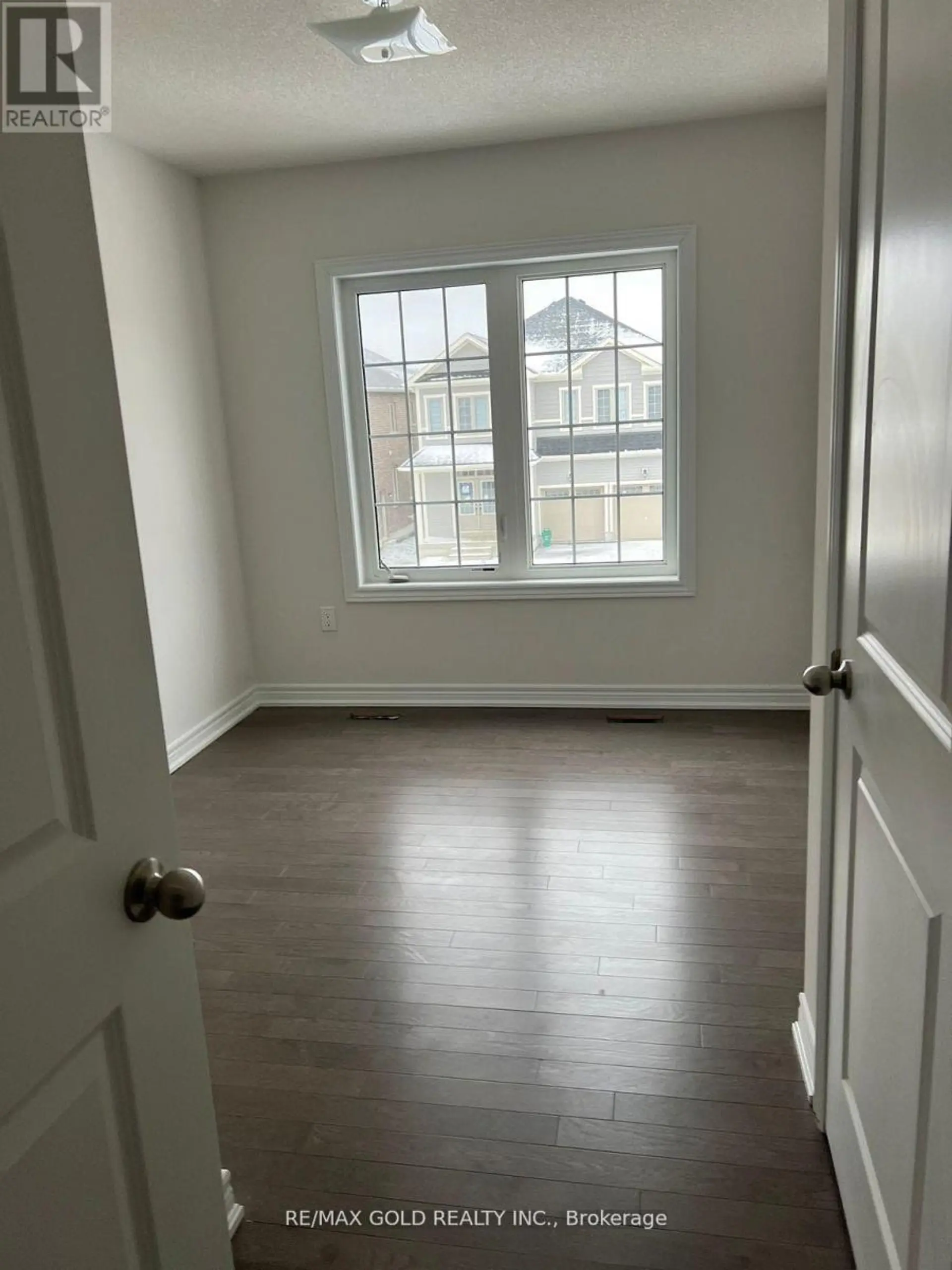 148 LIMESTONE LANE - Image 3